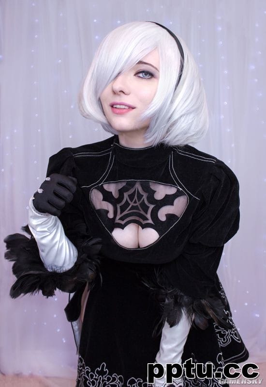 俄妹COS多版本2B小姐姐 大波浪的2B爱了吗？