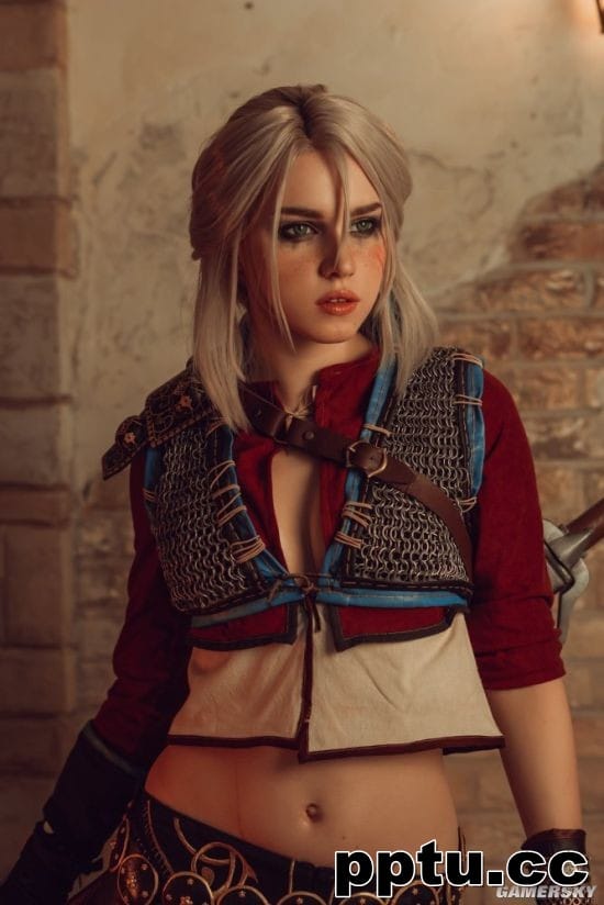 俄妹COS《巫师3》希里 白皙美腿修长性感