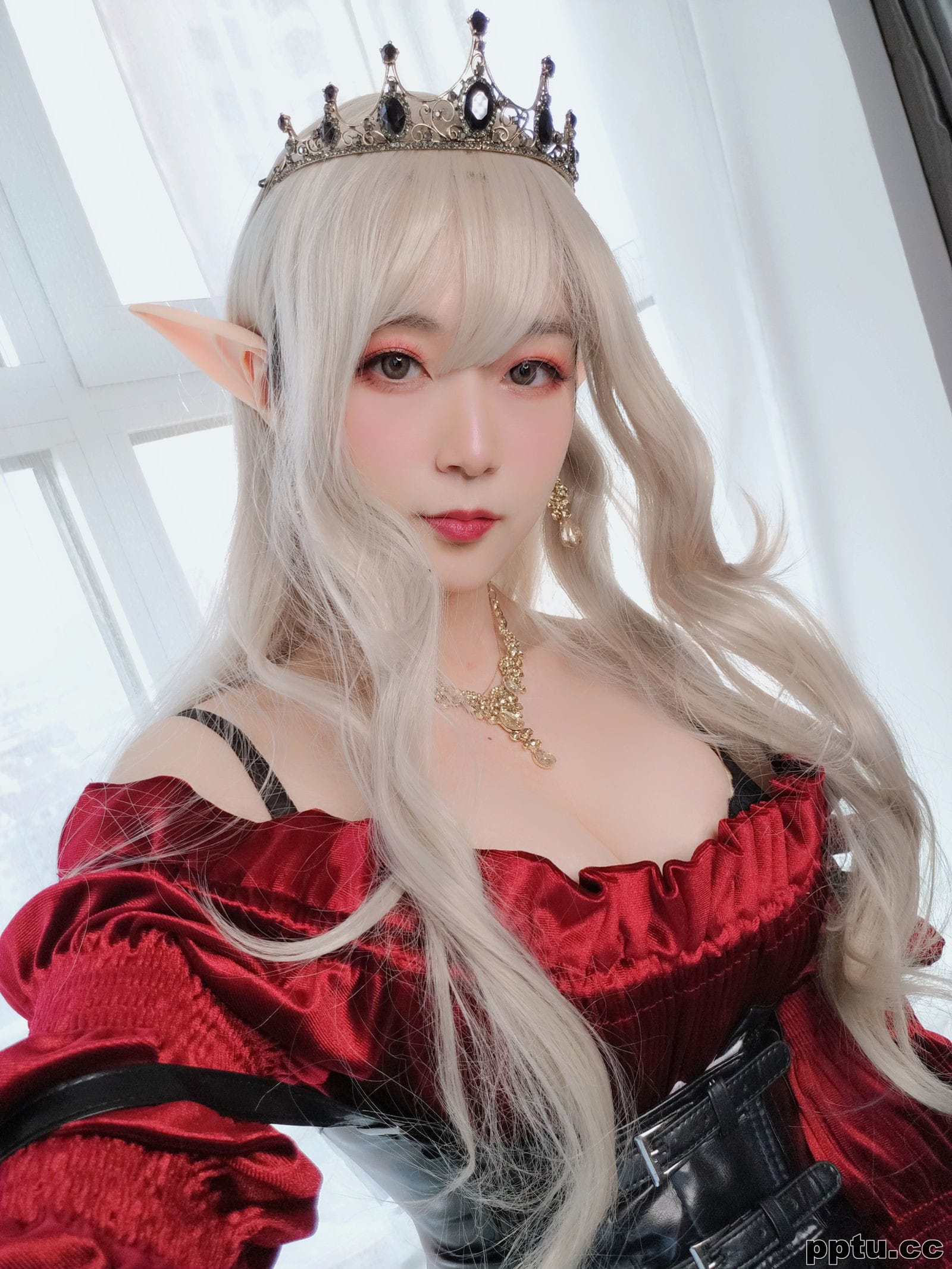 COSER白银81《皇家吸血鬼》 [COSPLAY少女] 写真集