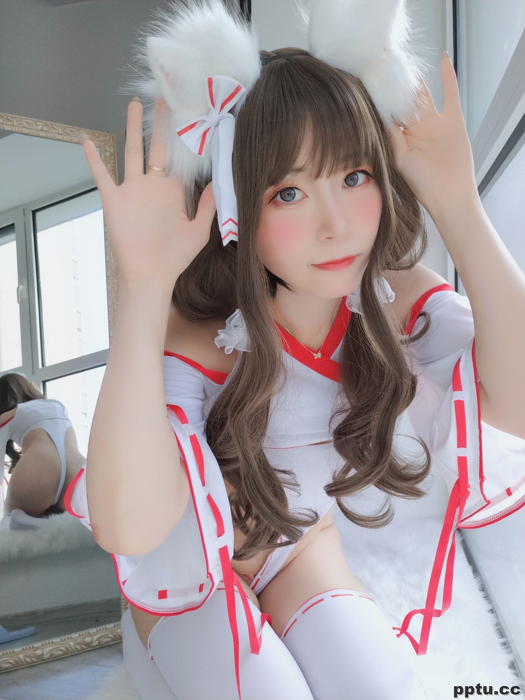 COSER白银81《神社饲养的小狐狸》 [COSPLAY少女] 写真集