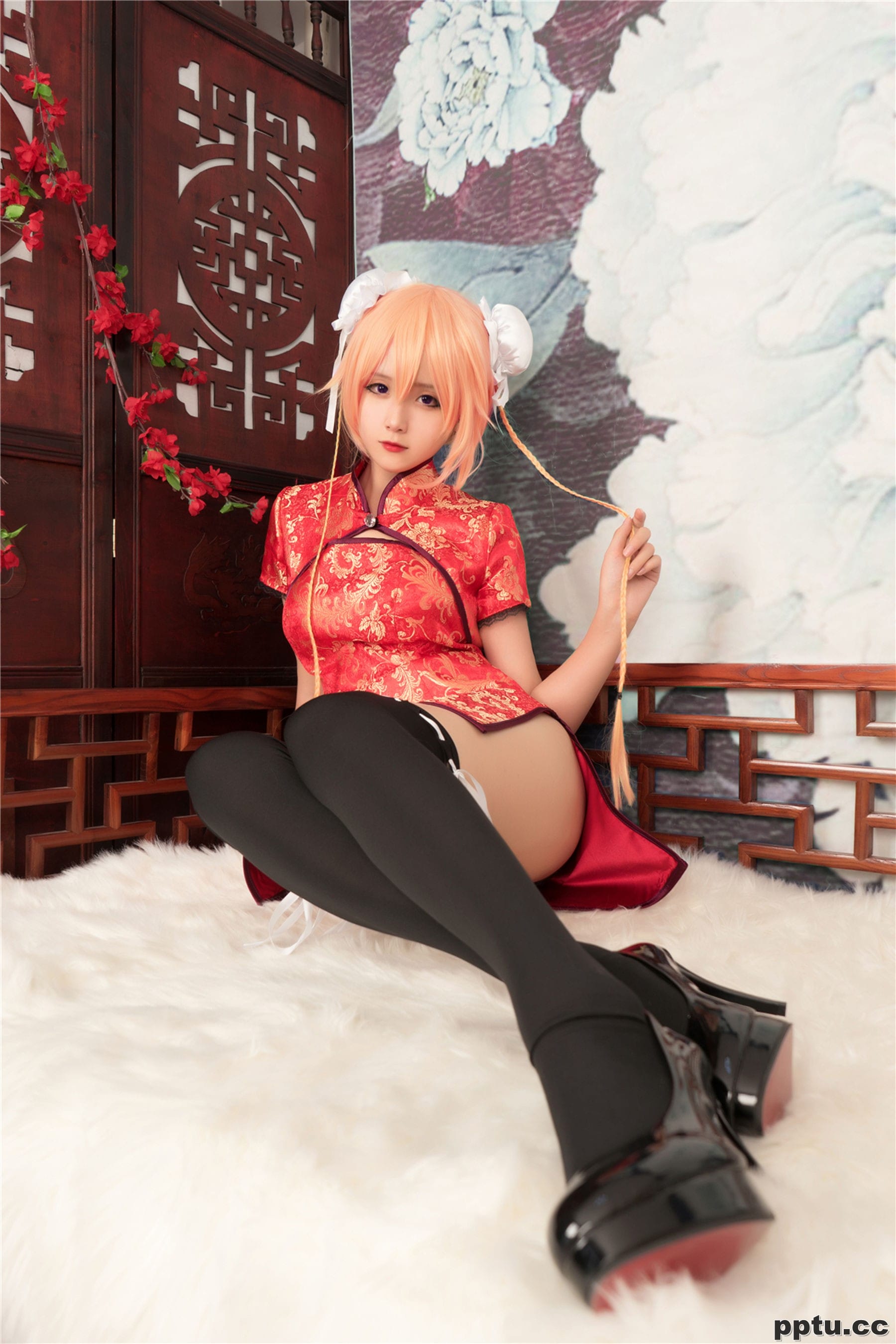 [风之领域] NO.164 红旗袍黑丝COS 写真集-皮皮兔动漫