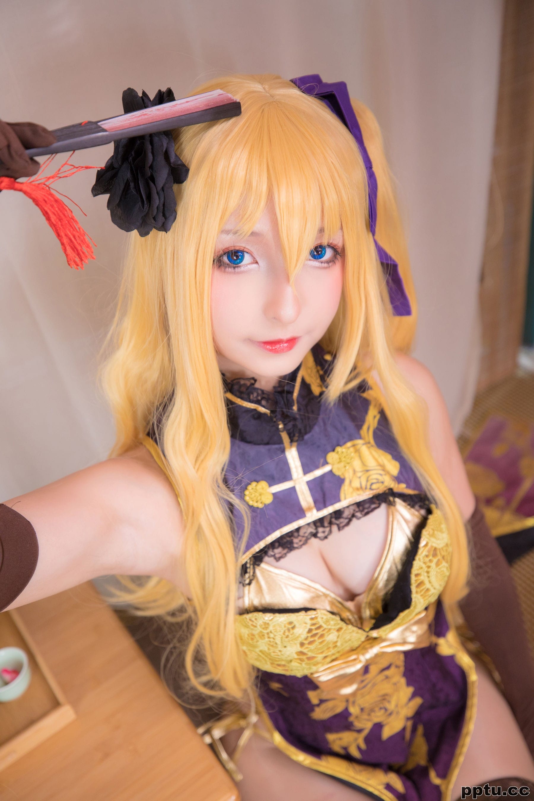 神楽坂真冬《艳娘幻梦谭 - 金莲》 [萝莉COSPLAY] 写真集