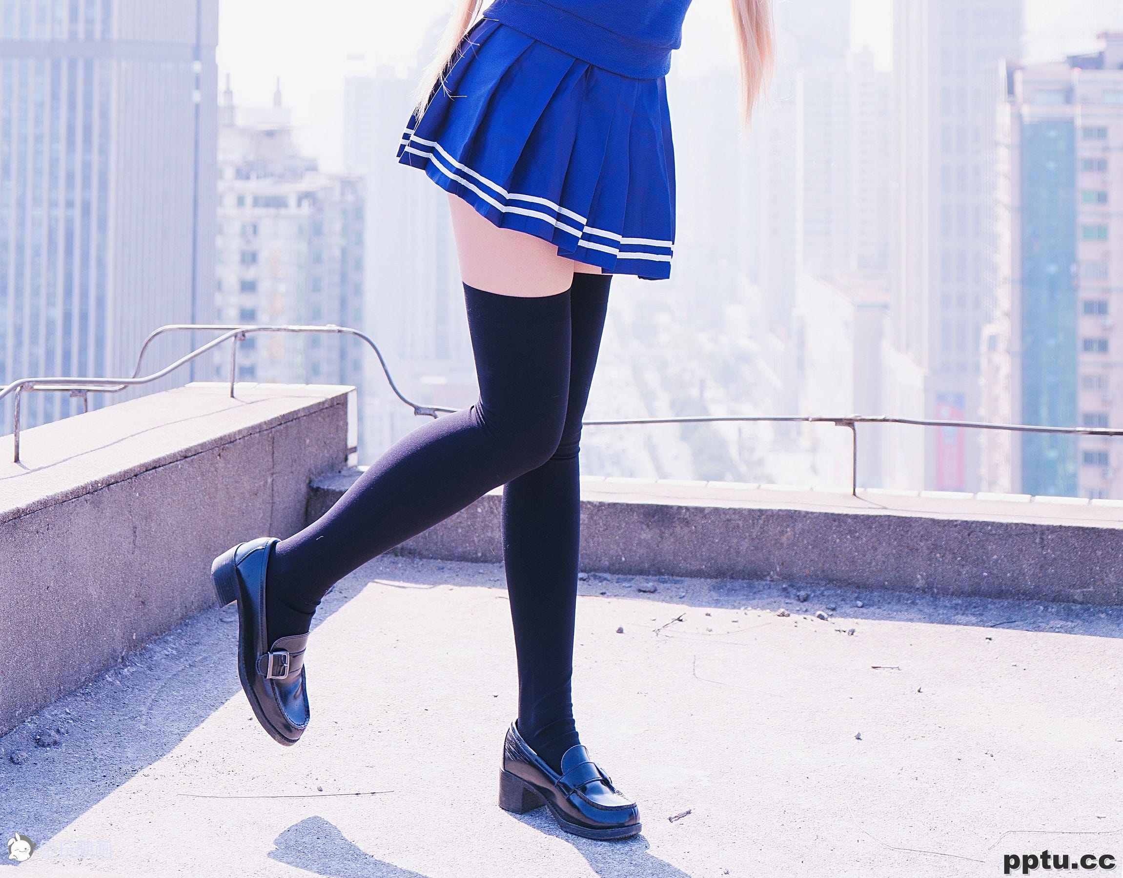 COSER面饼仙儿《双马尾COS》 [COSPLAY美女] 写真集