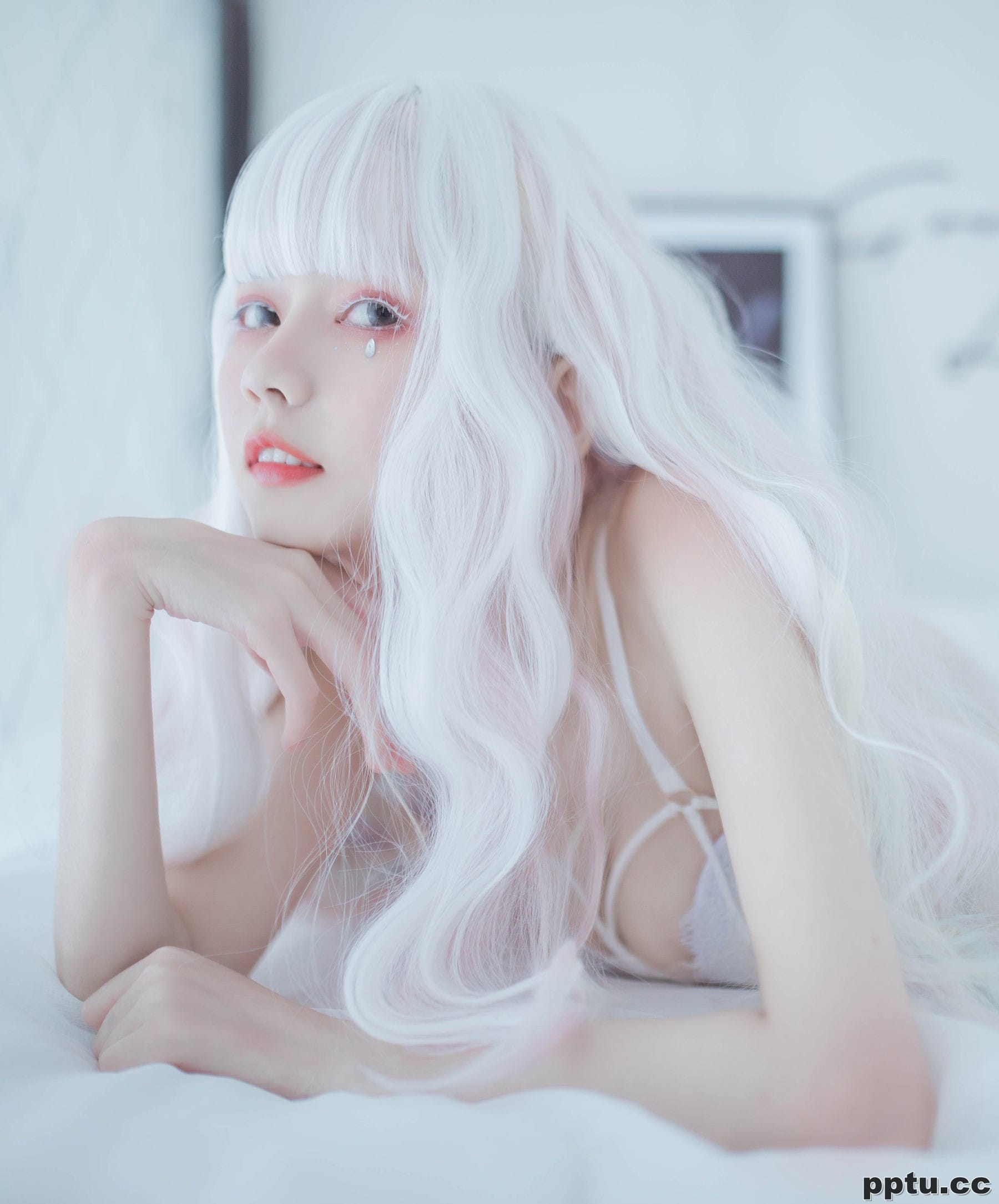 你的负卿《白色蕾丝私房》  [COSPLAY福利] 写真集