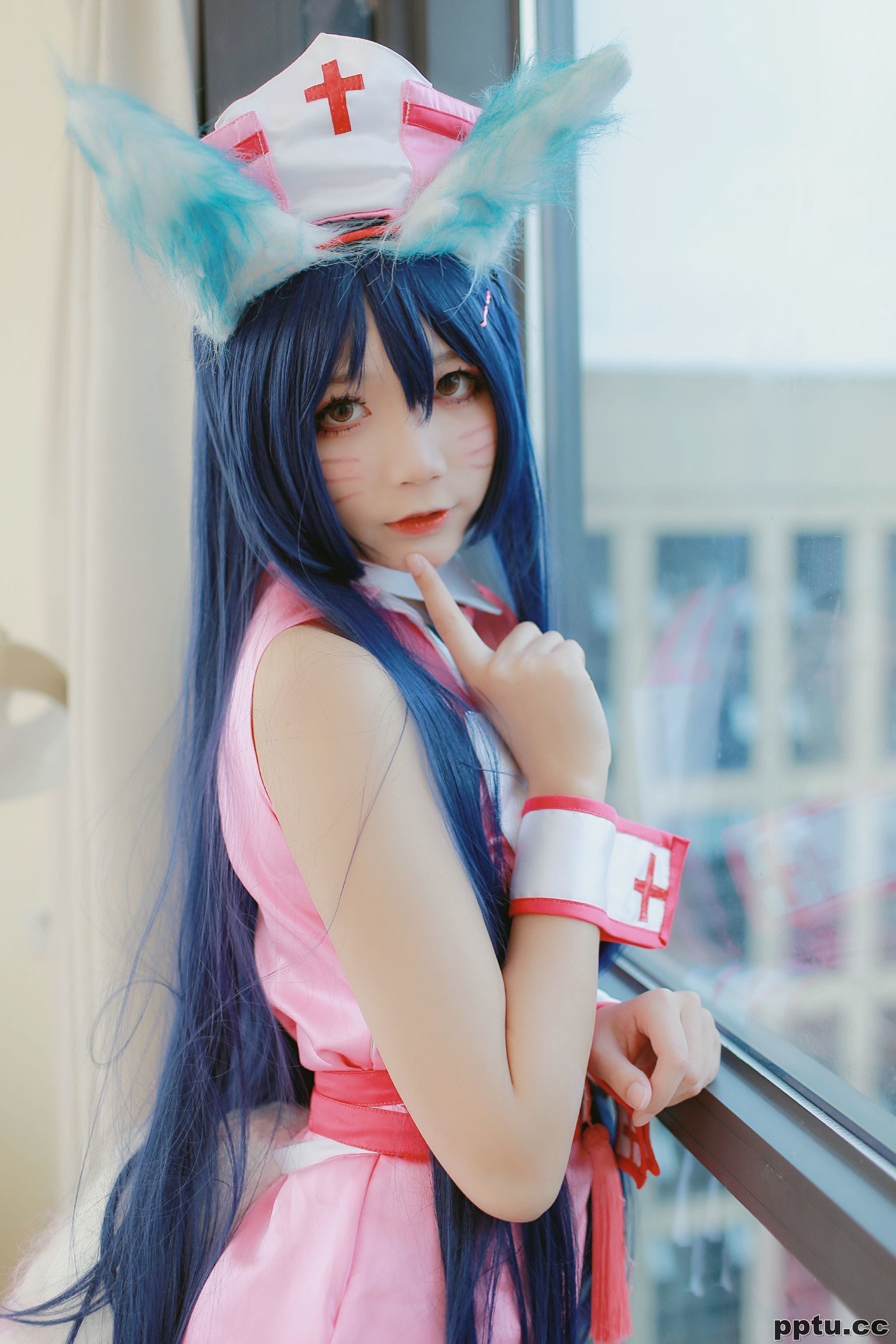 清纯少女五更百鬼《阿狸护士服》 [COSPLAY美女] 写真集