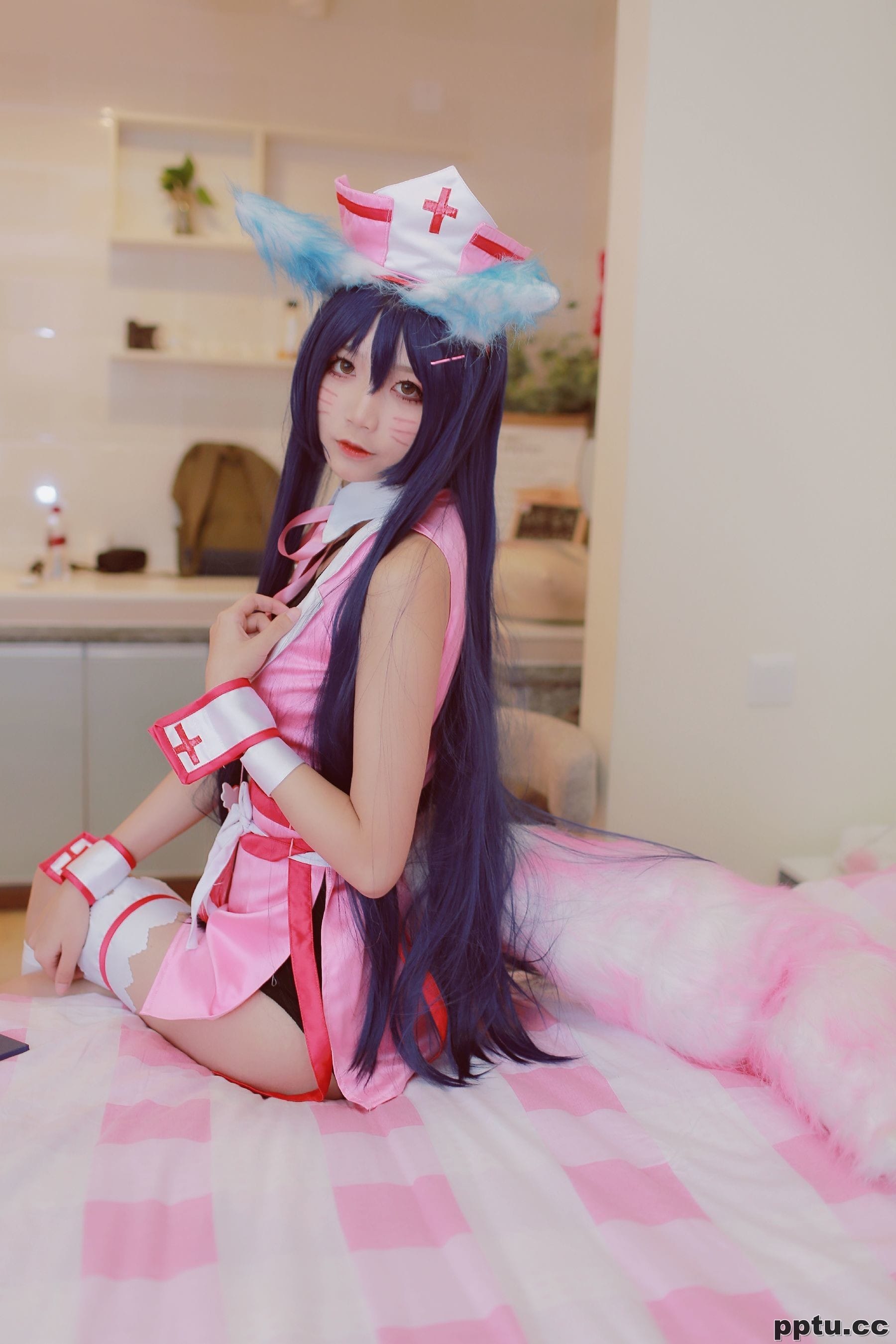 清纯少女五更百鬼《阿狸护士服》 [COSPLAY美女] 写真集