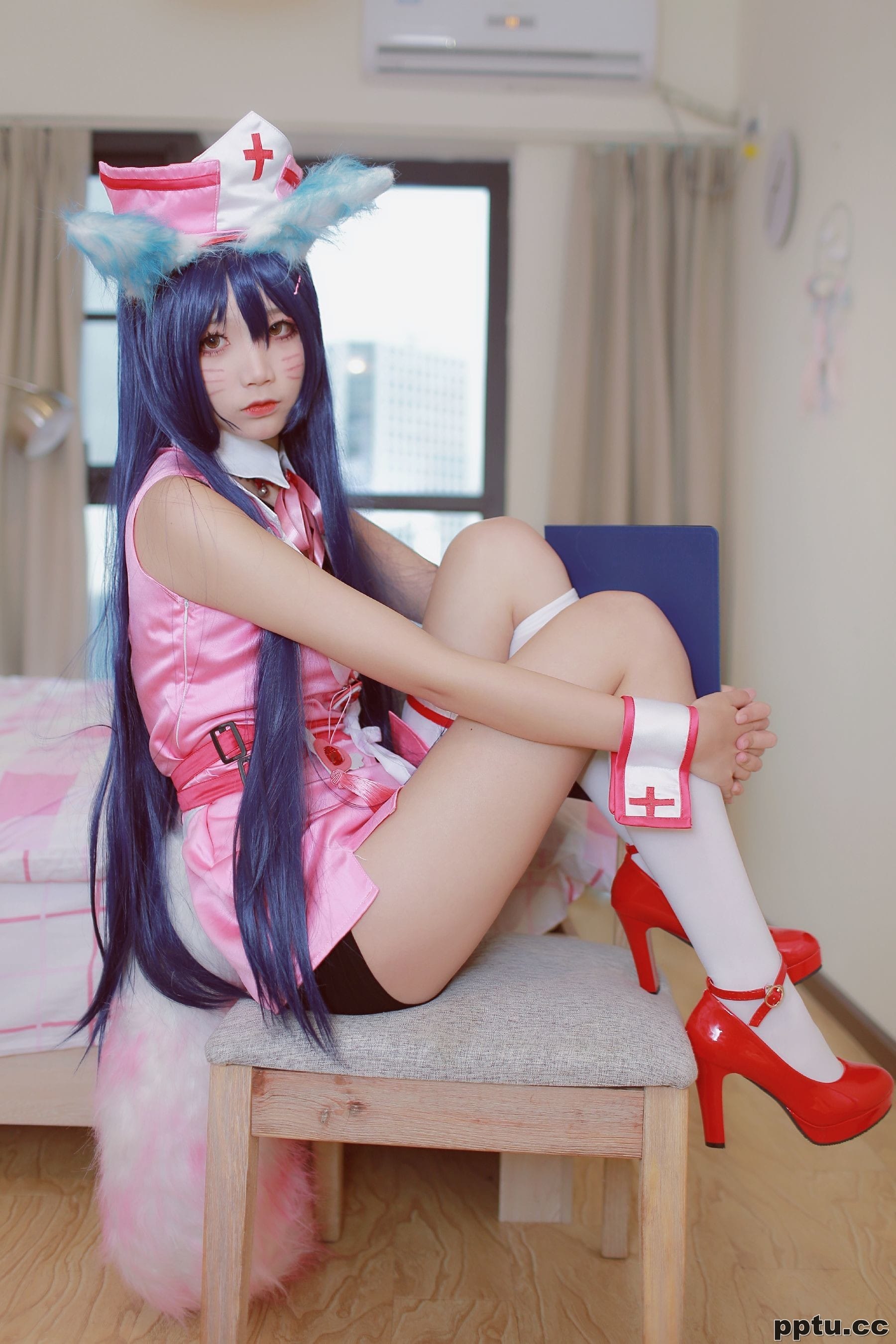 清纯少女五更百鬼《阿狸护士服》 [COSPLAY美女] 写真集