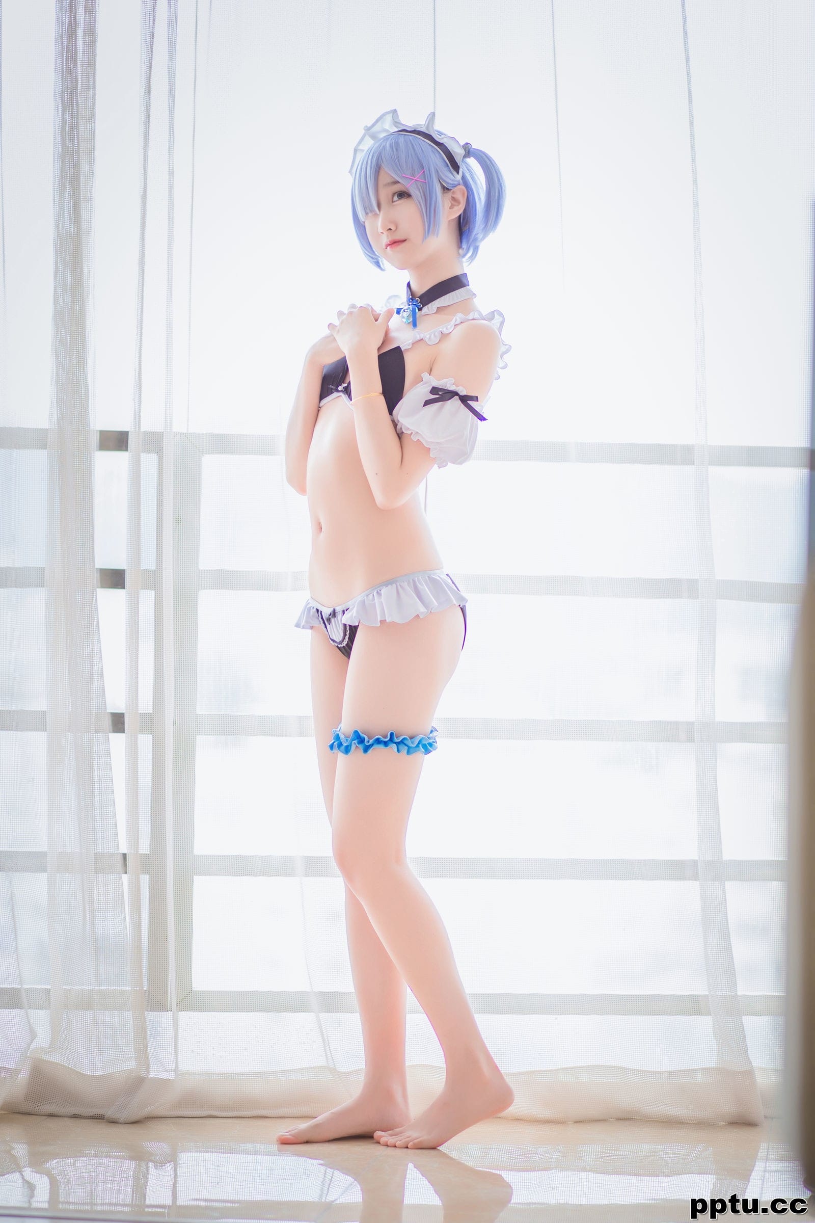 木绵绵OwO《蕾姆泳装+兔女郎》 [萝莉COS] 写真集