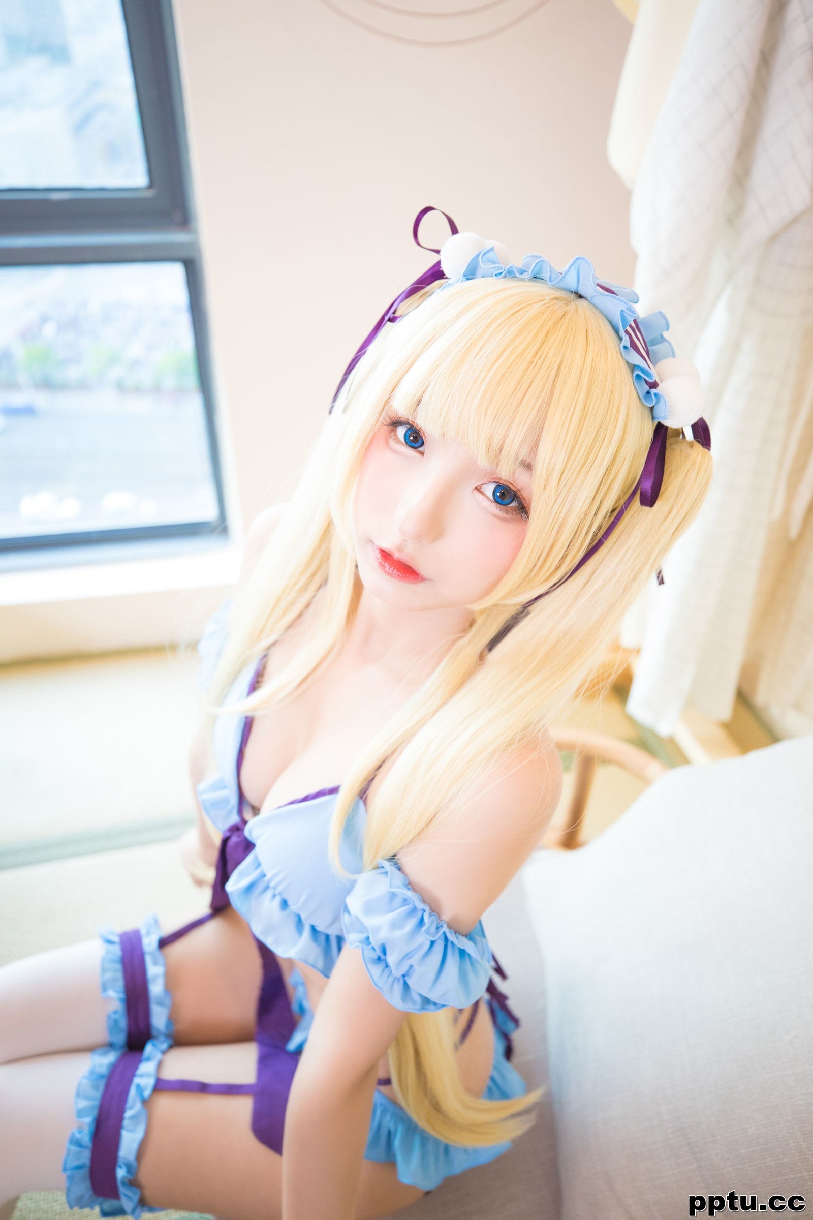 神楽板真冬《恋人以上》 [萝莉COS] 写真集