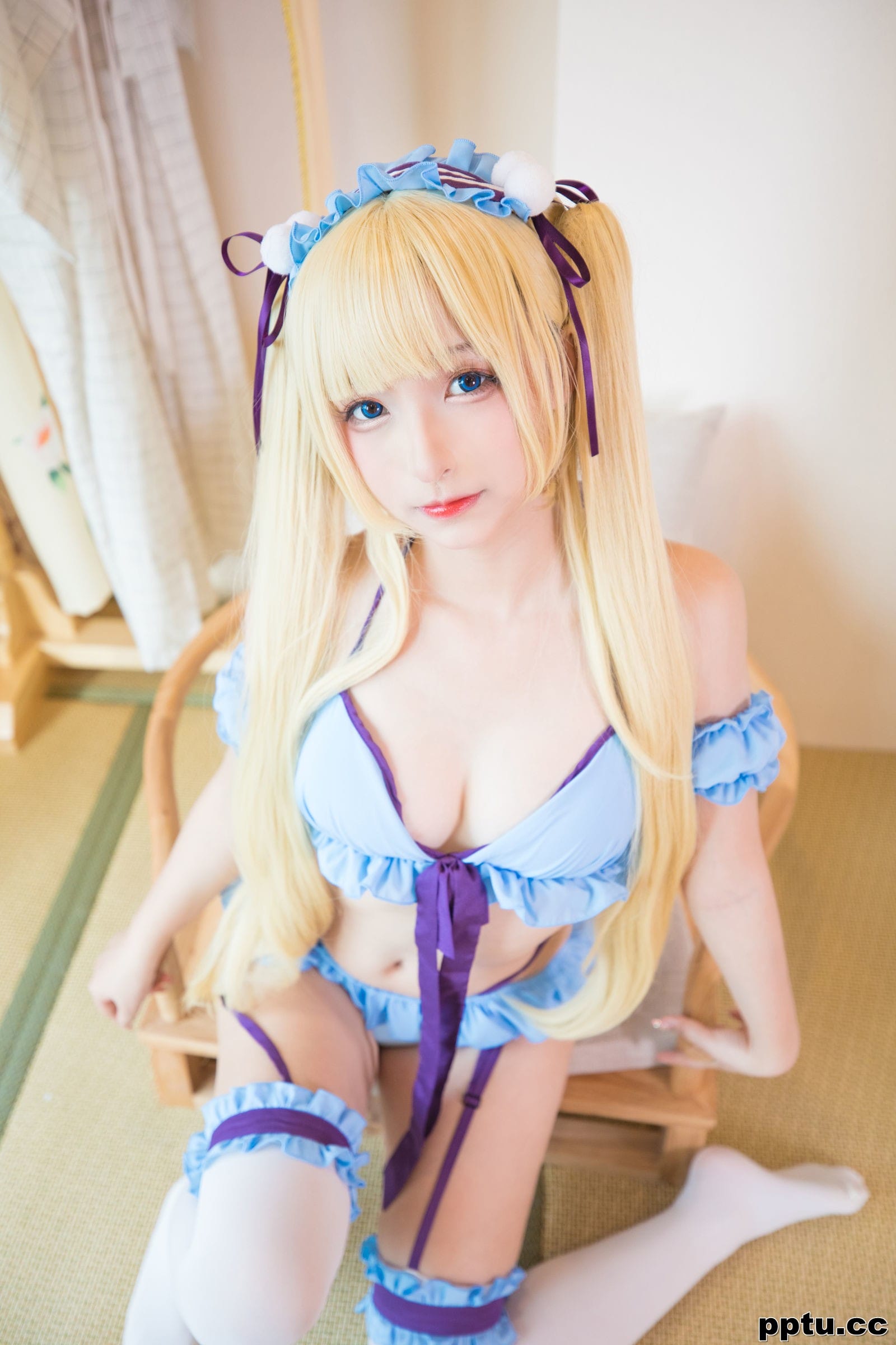 神楽板真冬《恋人以上》 [萝莉COS] 写真集