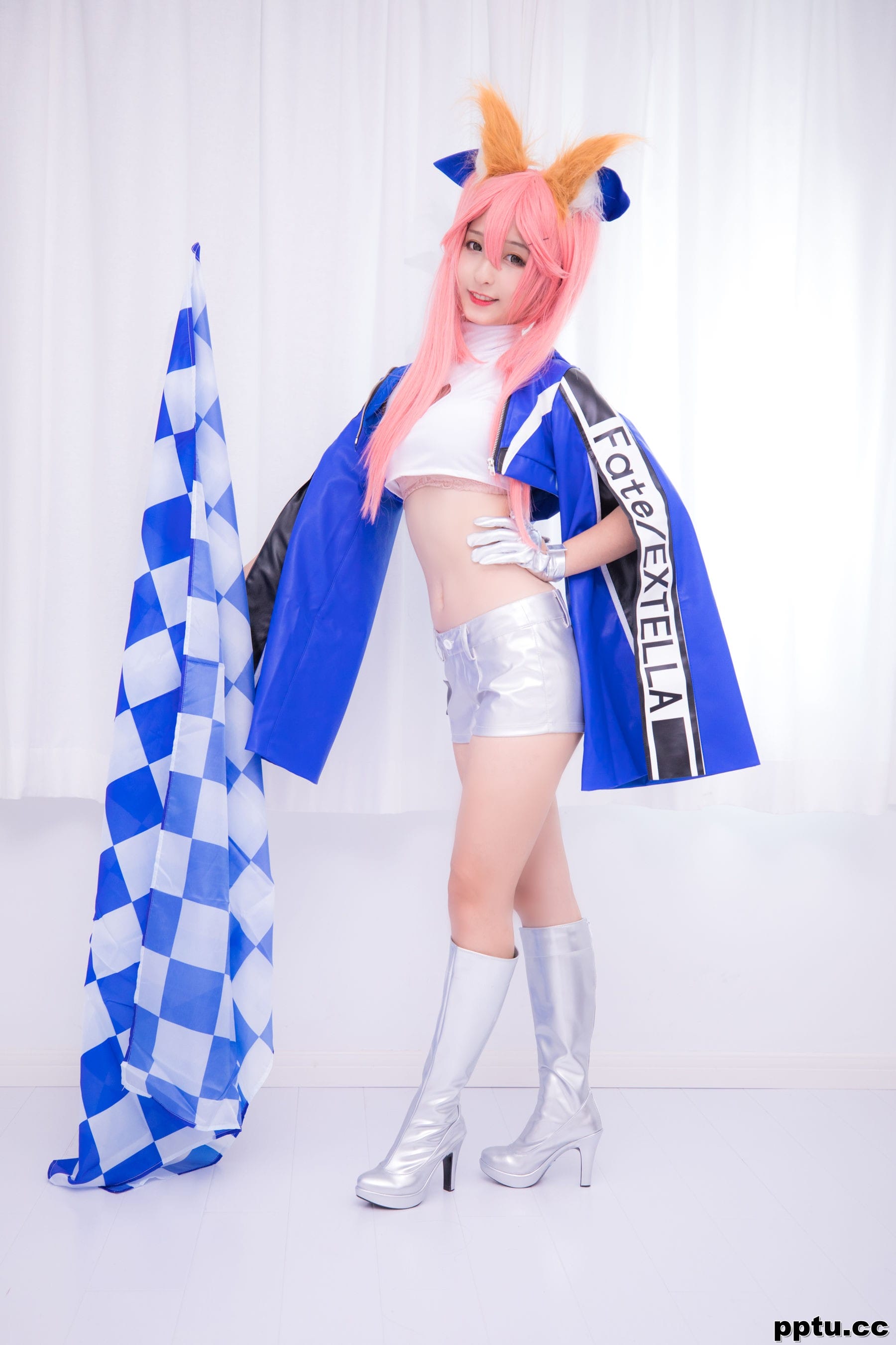 神楽坂真冬《目標はあなた、エンジン全開！！》 [萝莉COSPLAY] 写真集