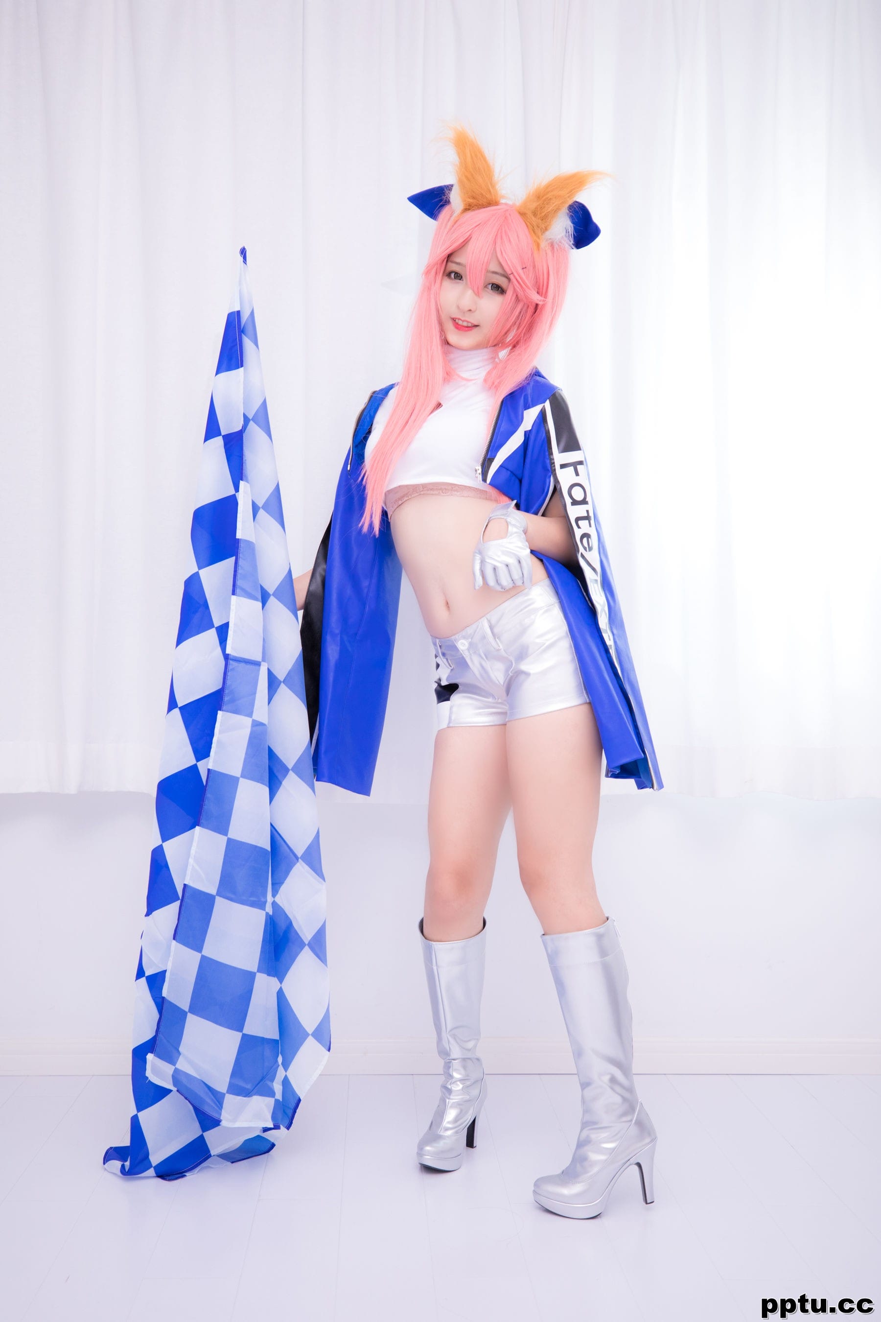 神楽坂真冬《目標はあなた、エンジン全開！！》 [萝莉COSPLAY] 写真集