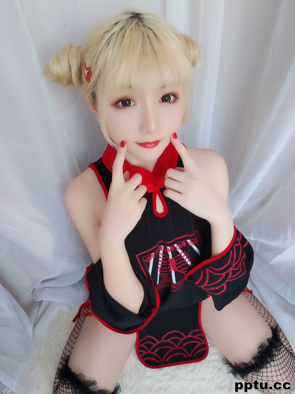 星之迟迟 《幼齿僵尸包》 [福利COSPLAY] 写真集