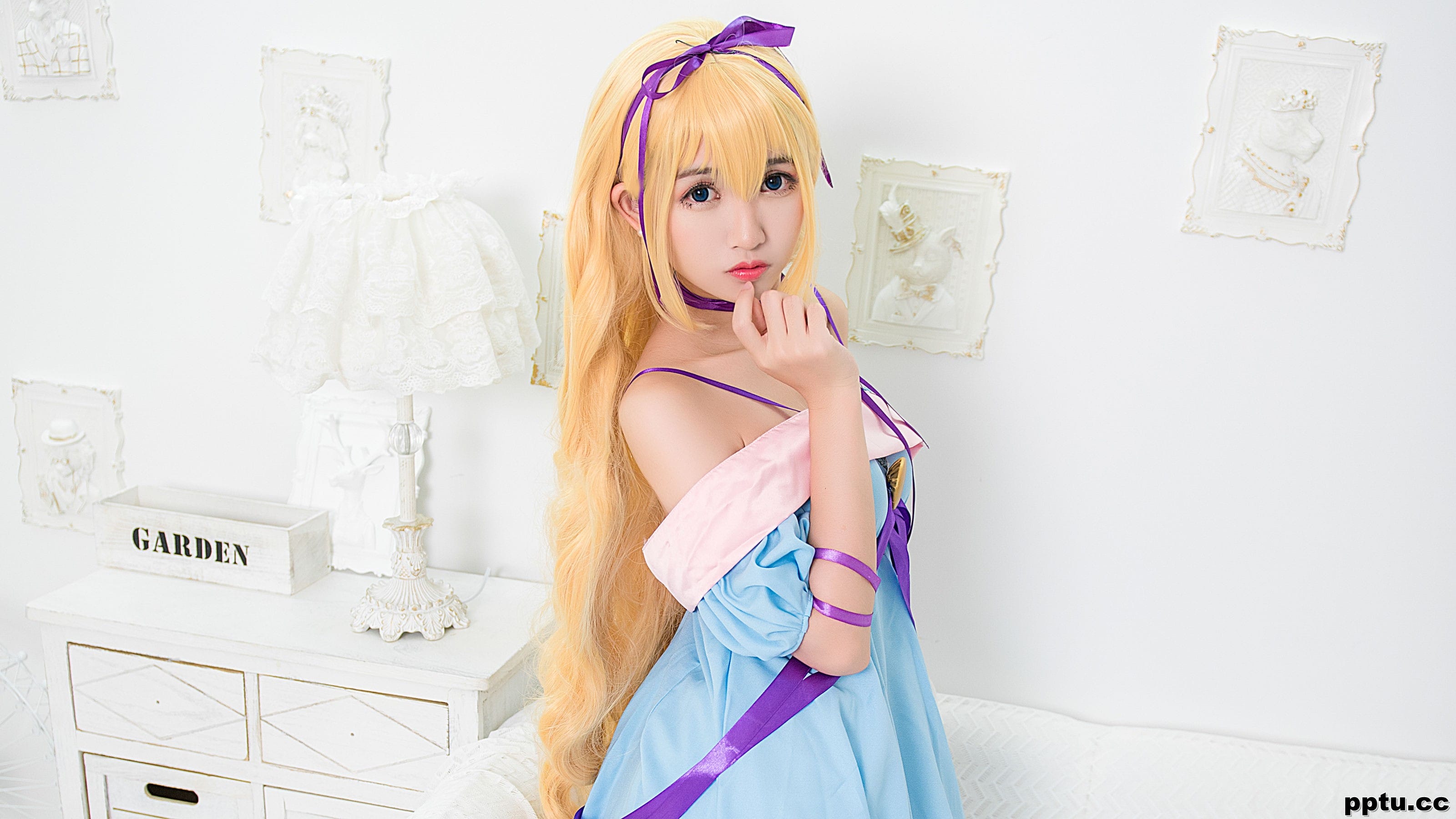 COSER鳗鱼霏儿《性感吊带睡裙》 [COSPLAY美女] 写真集