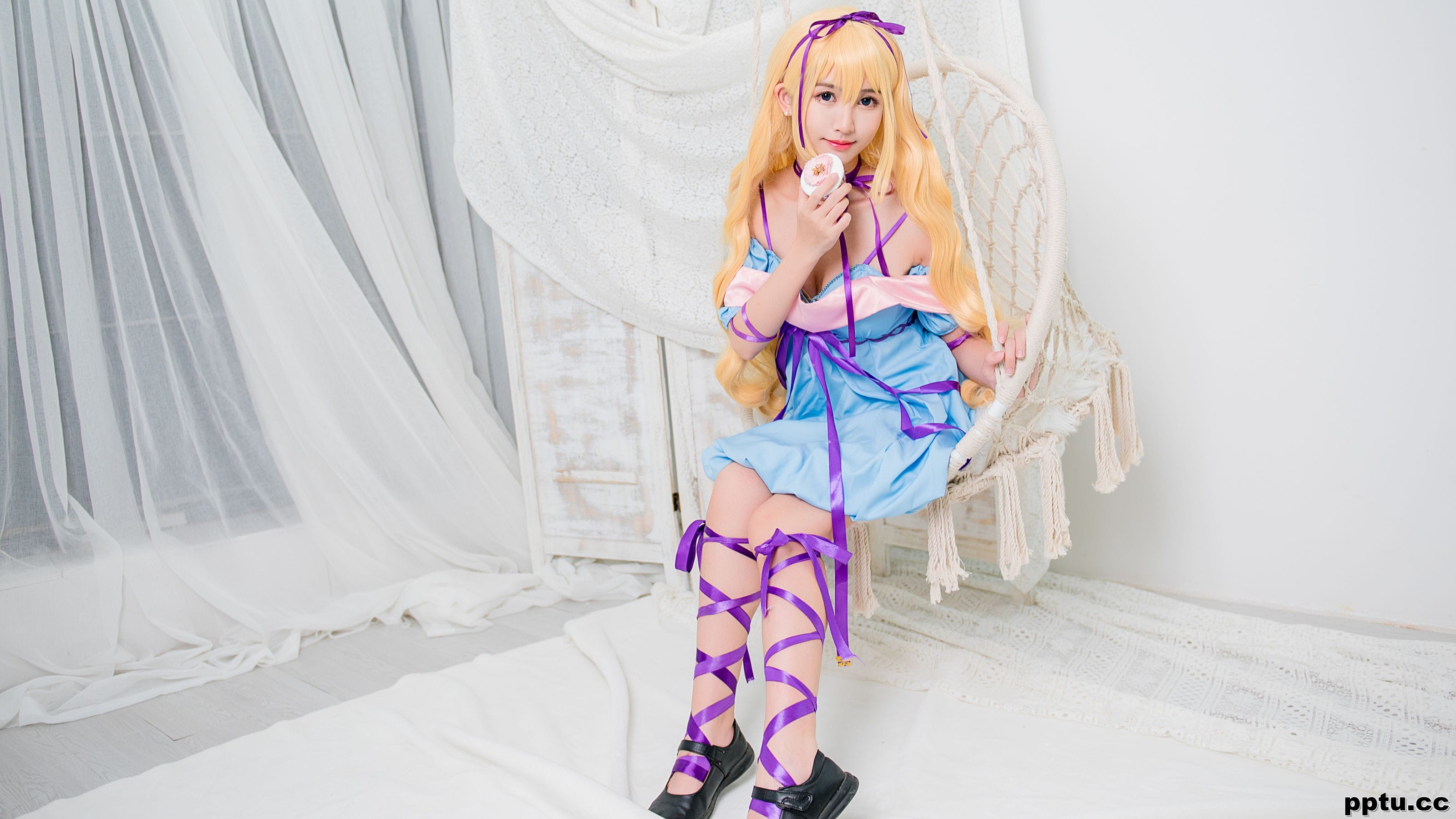 COSER鳗鱼霏儿《性感吊带睡裙》 [COSPLAY美女] 写真集