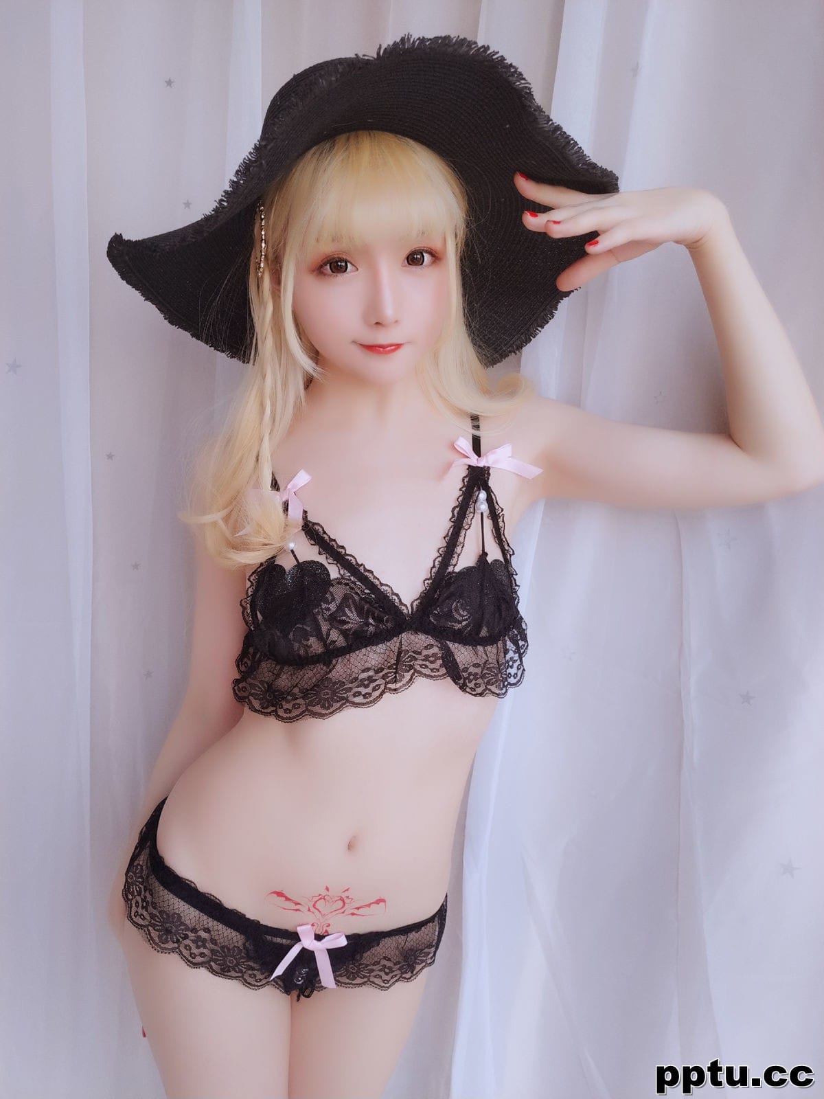 COSER小姐姐星之迟迟 《假日快乐包》 [福利COSPLAY] 写真集