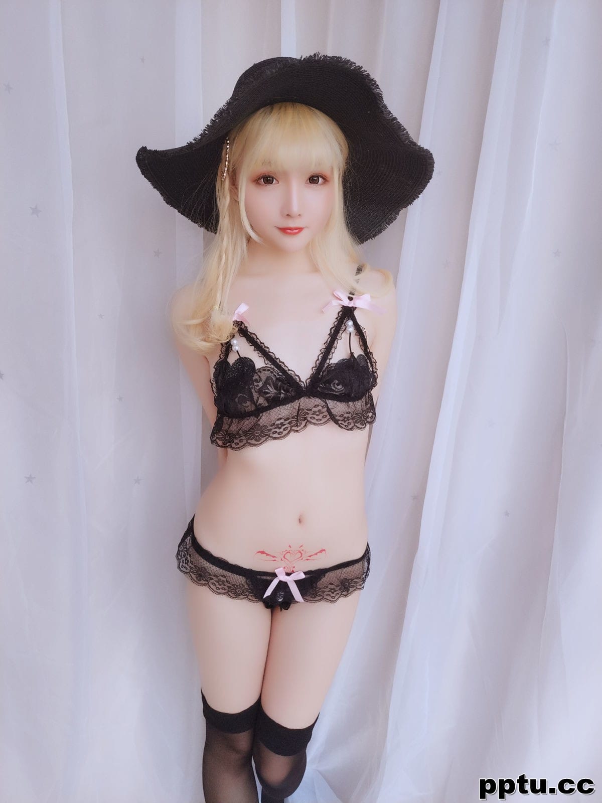 COSER小姐姐星之迟迟 《假日快乐包》 [福利COSPLAY] 写真集