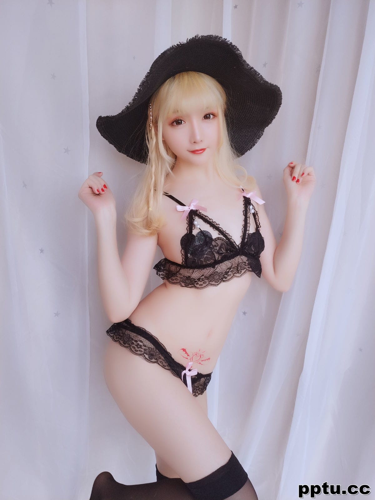 COSER小姐姐星之迟迟 《假日快乐包》 [福利COSPLAY] 写真集