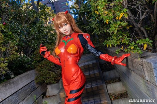 樱花妹《EVA》明日香COS 紧致战斗衣才正点