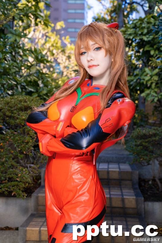 樱花妹《EVA》明日香COS 紧致战斗衣才正点