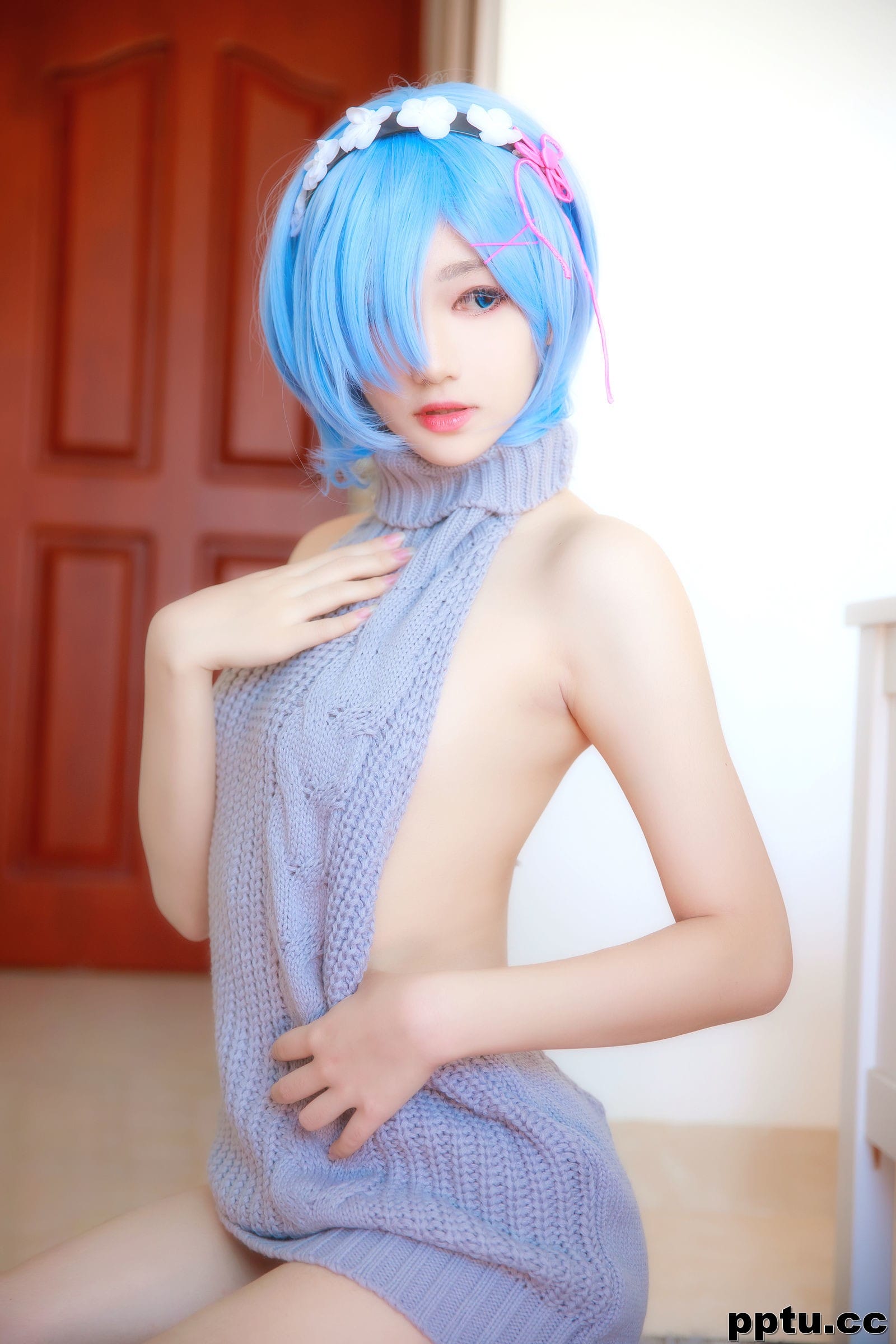 南桃Momoko《蕾姆露背毛衣》 [萝莉COS] 写真集