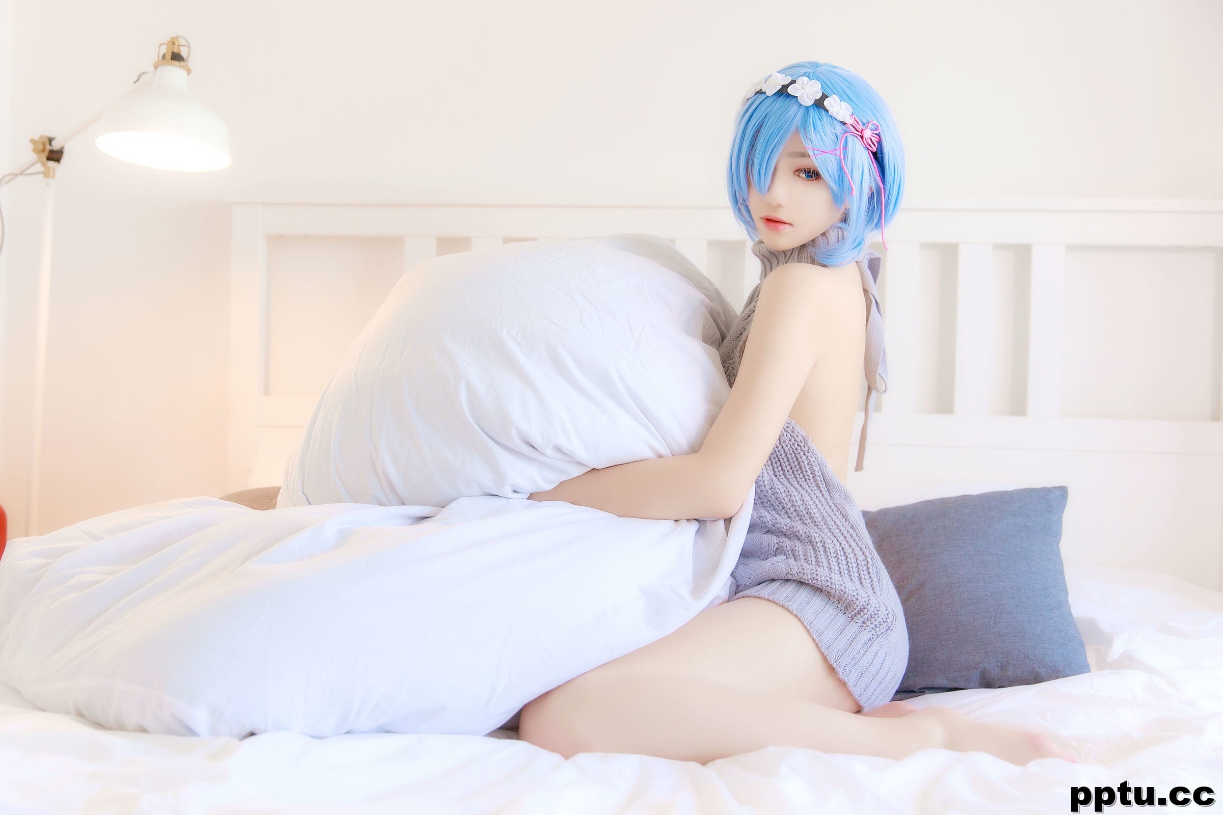 南桃Momoko《蕾姆露背毛衣》 [萝莉COS] 写真集