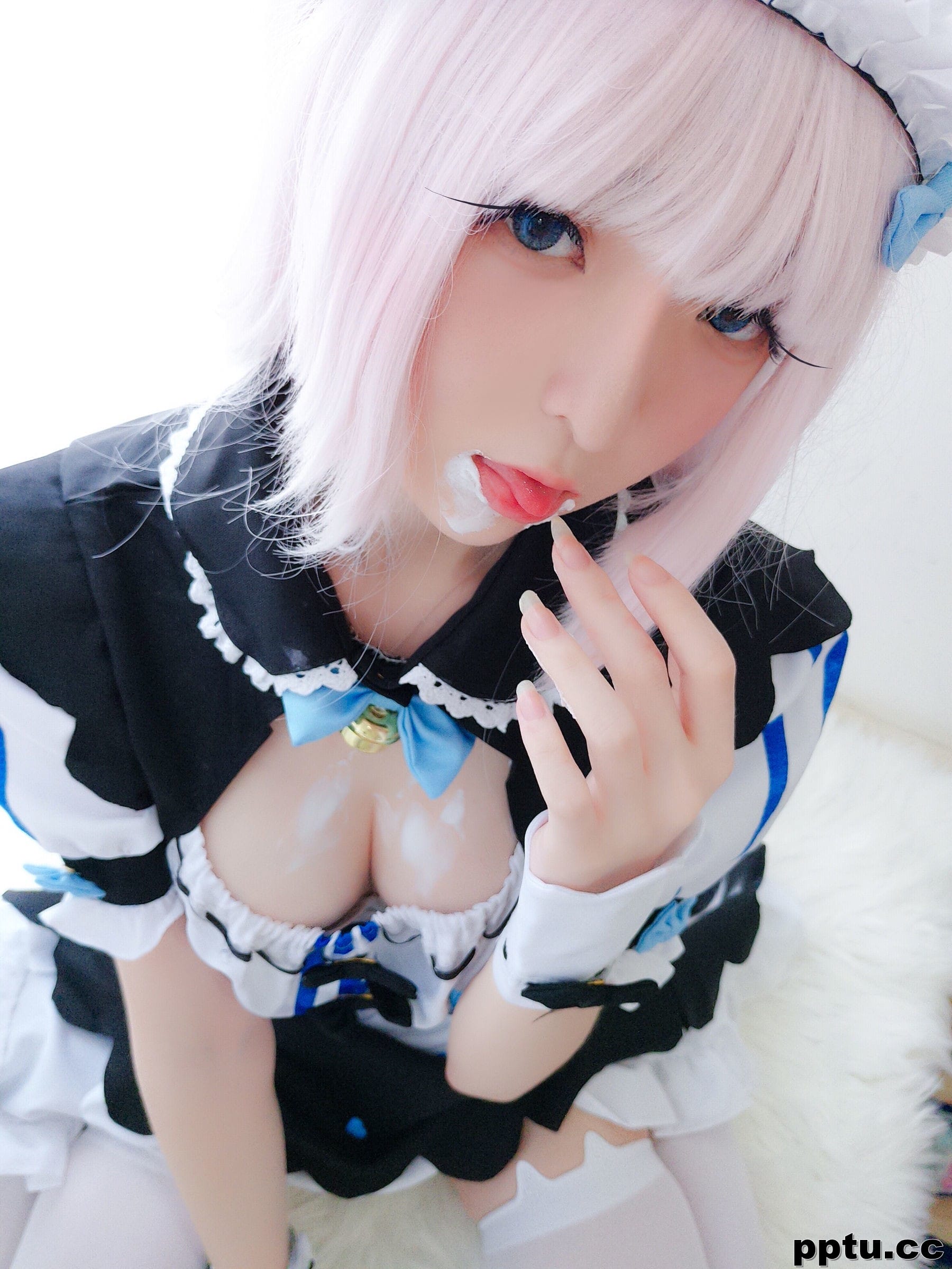 一小央泽《猫娘香子兰》 [萝莉COS] 写真集
