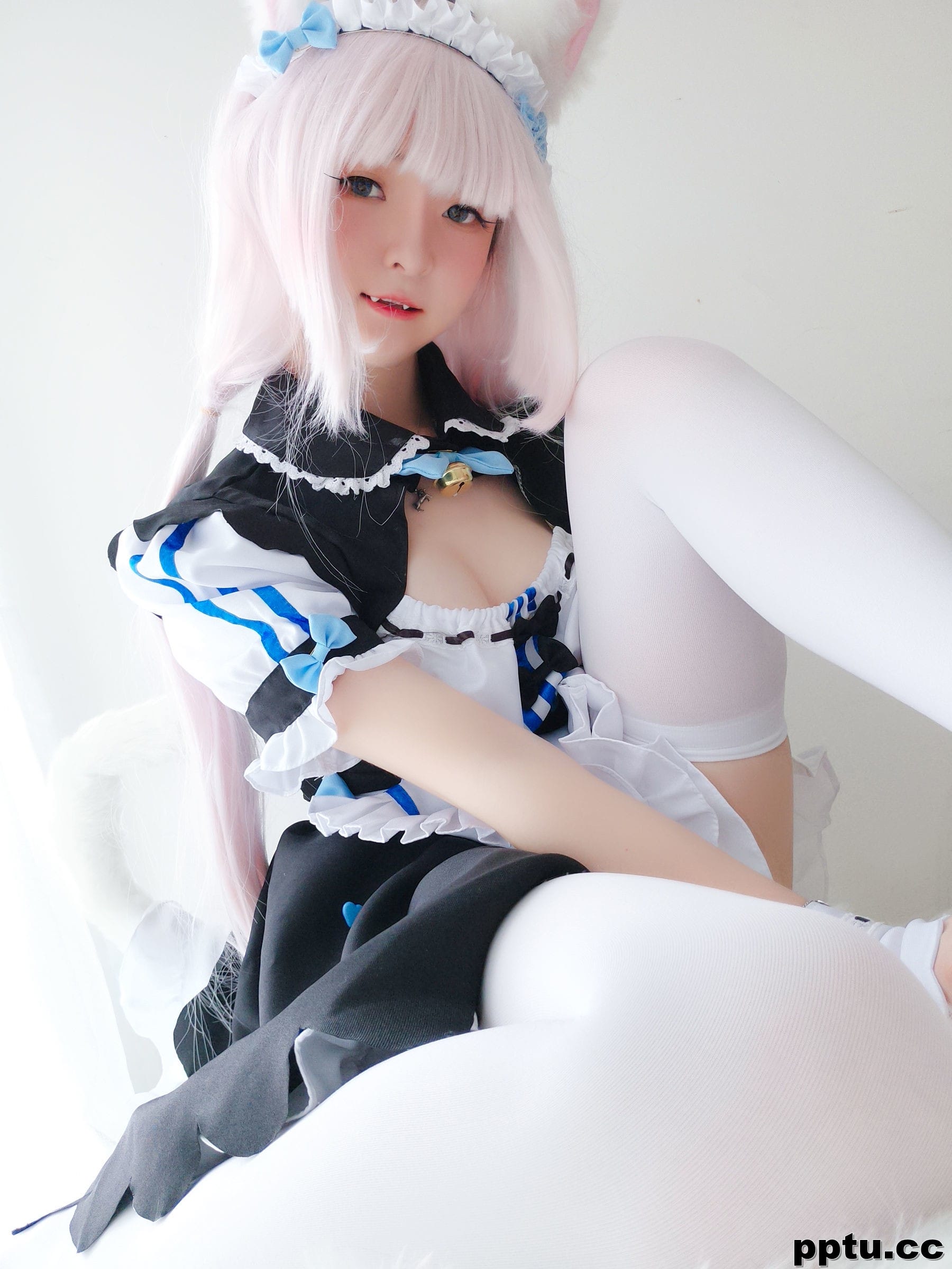 一小央泽《猫娘香子兰》 [萝莉COS] 写真集