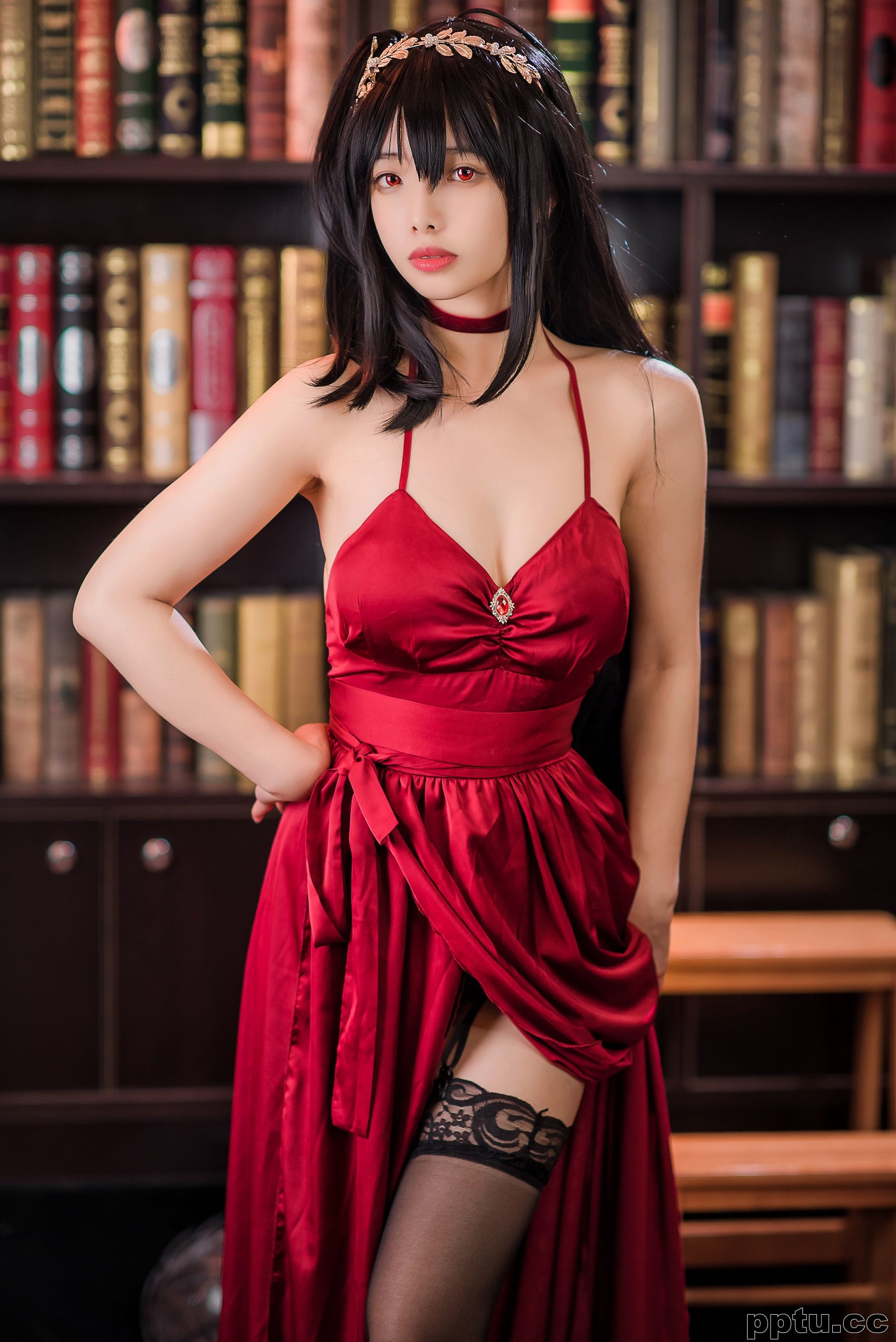 雯妹不讲道理《碧蓝航线大凤礼服》 [COSPLAY福利] 写真集