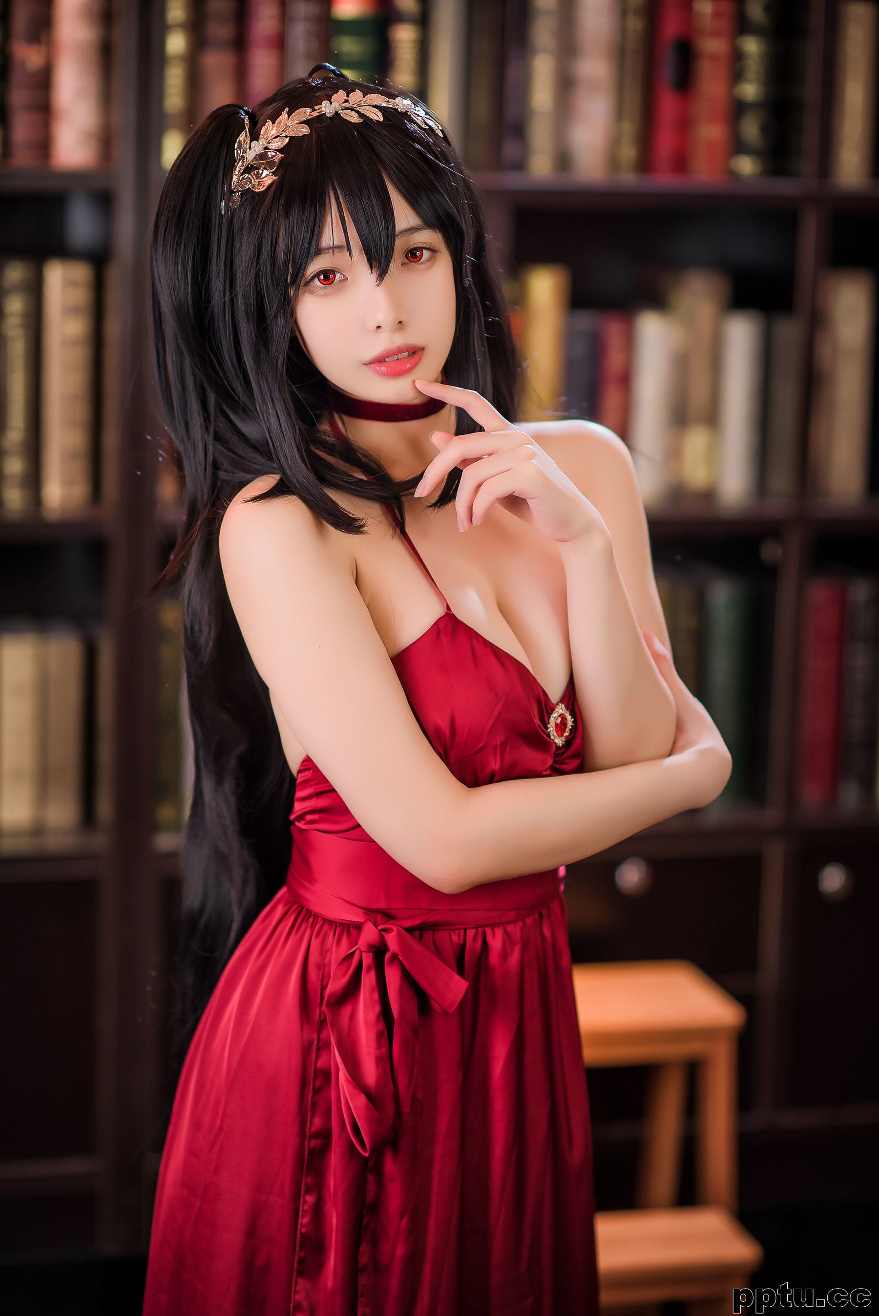 雯妹不讲道理《碧蓝航线大凤礼服》 [COSPLAY福利] 写真集