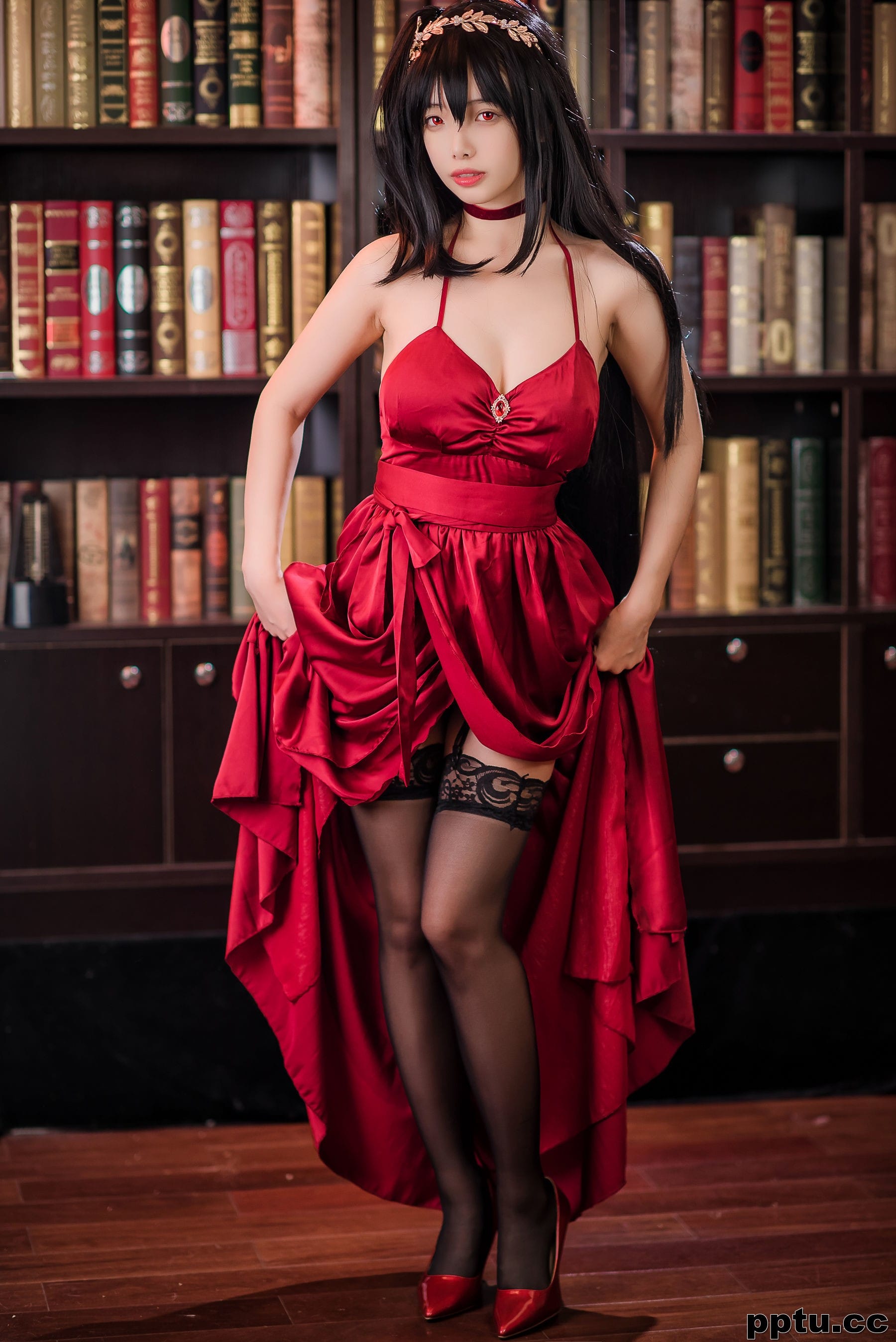 雯妹不讲道理《碧蓝航线大凤礼服》 [COSPLAY福利] 写真集