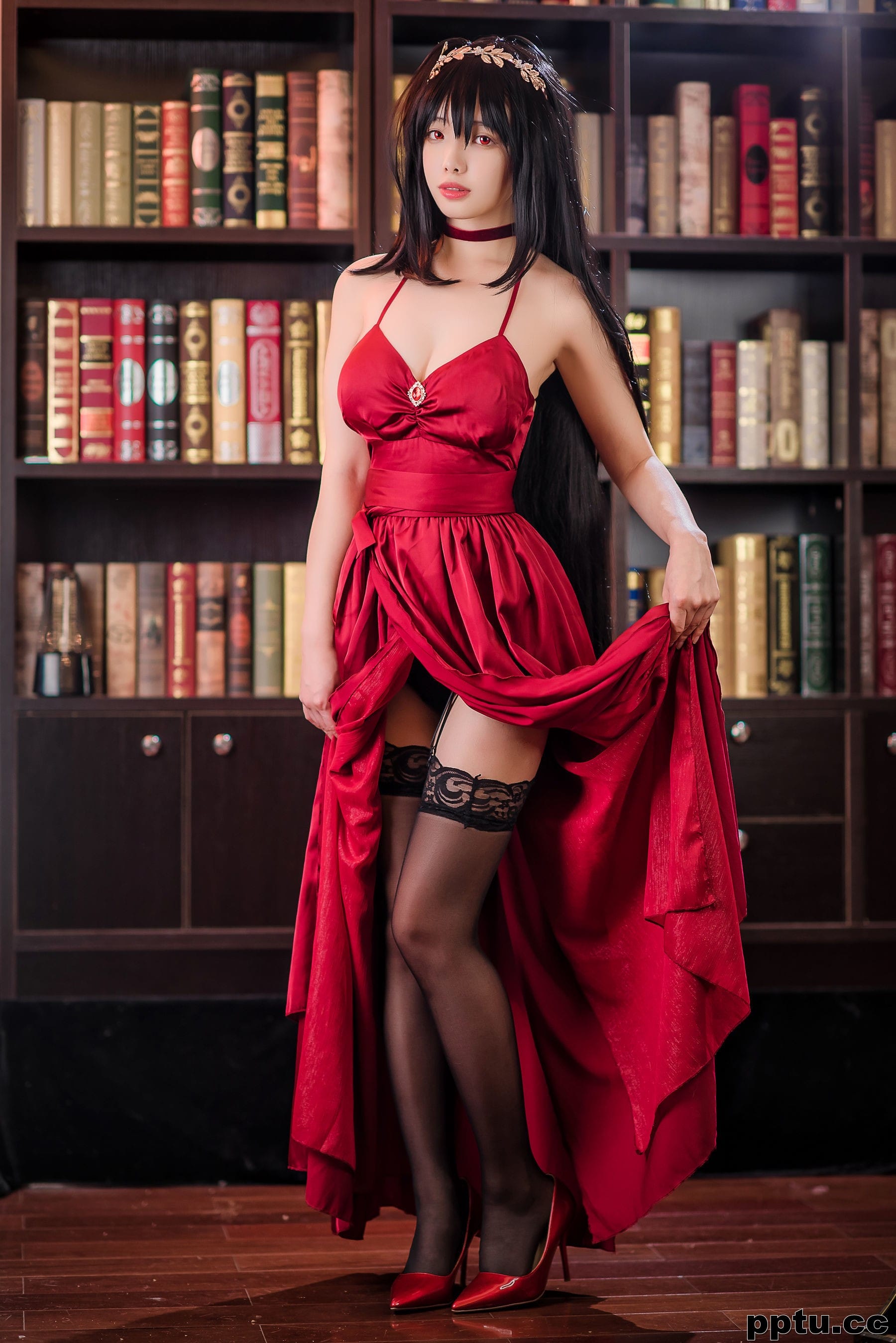 雯妹不讲道理《碧蓝航线大凤礼服》 [COSPLAY福利] 写真集