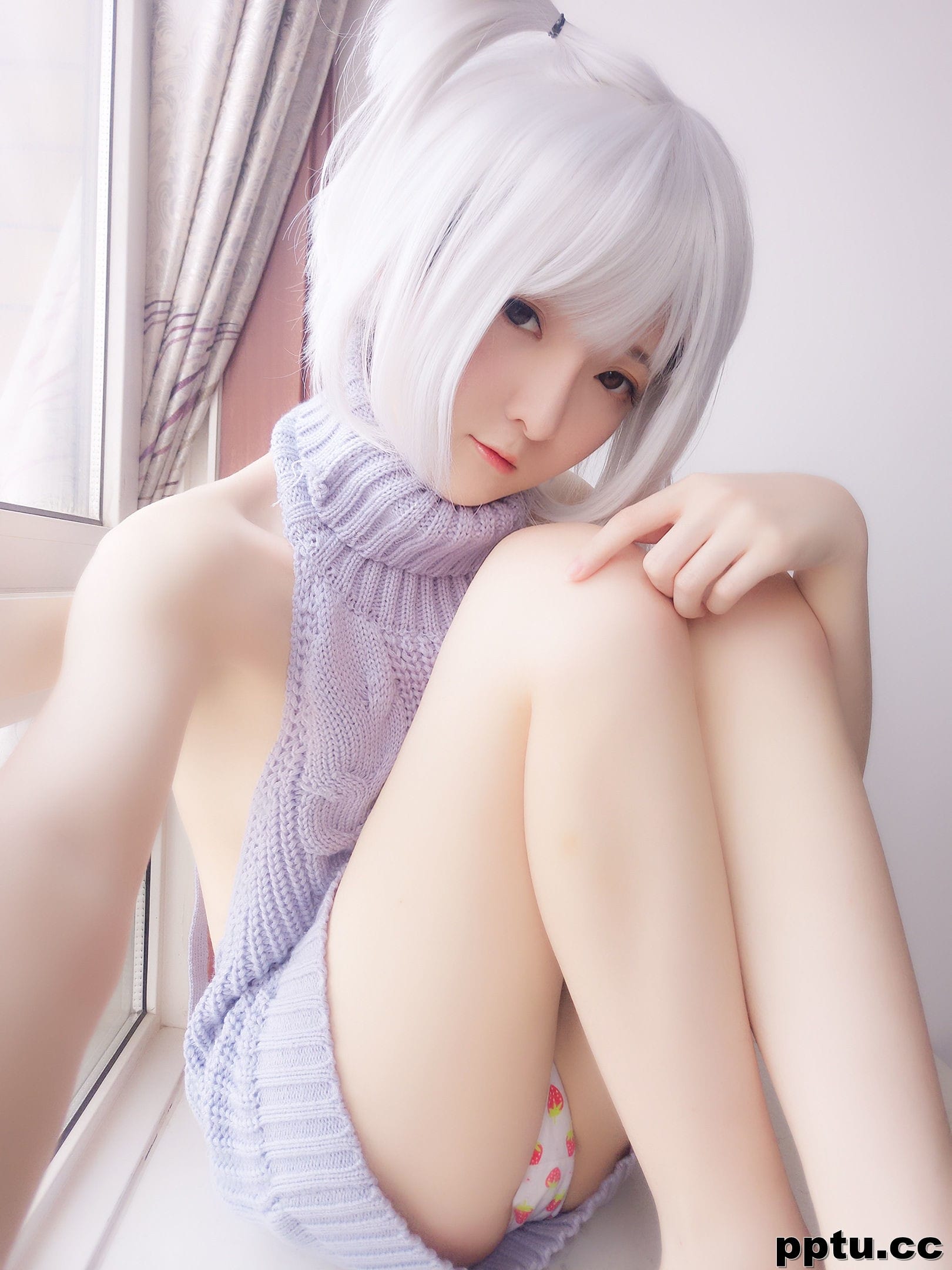 一小央泽《毛衣》 [萝莉COS] 写真集