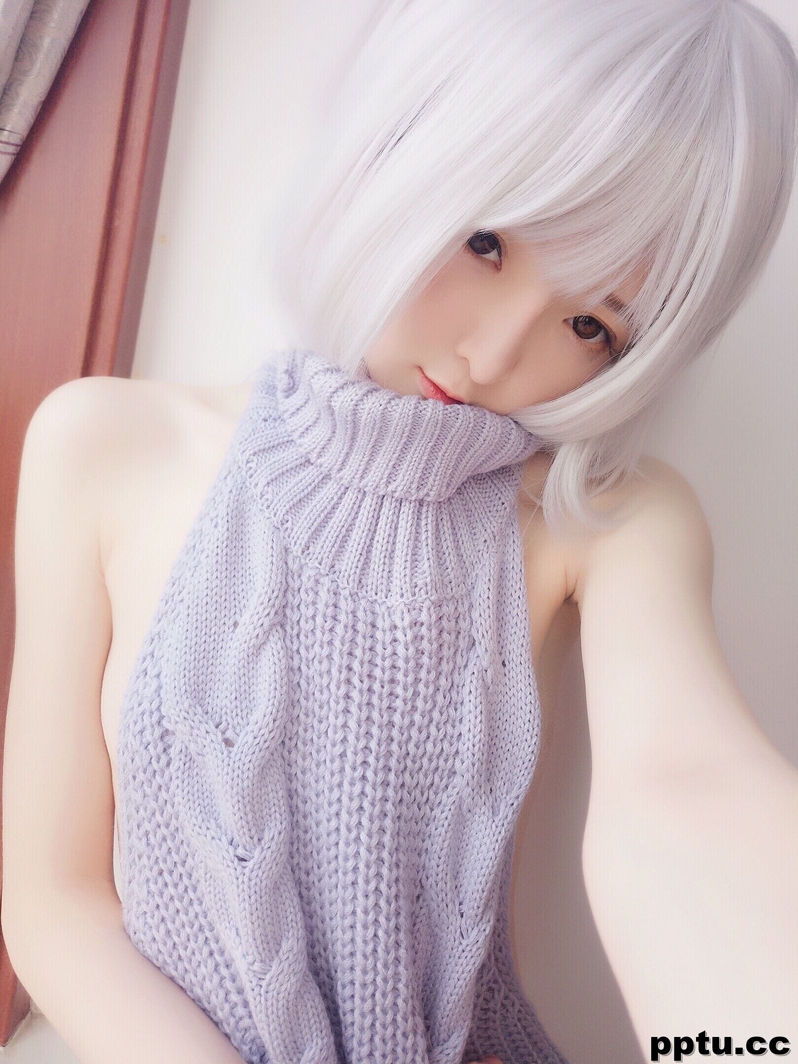 一小央泽《毛衣》 [萝莉COS] 写真集