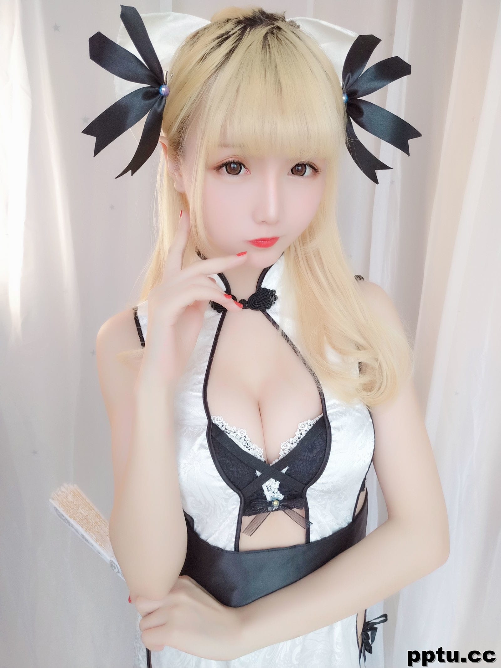 星之迟迟《优雅旗袍包》 [福利COSPLAY] 写真集