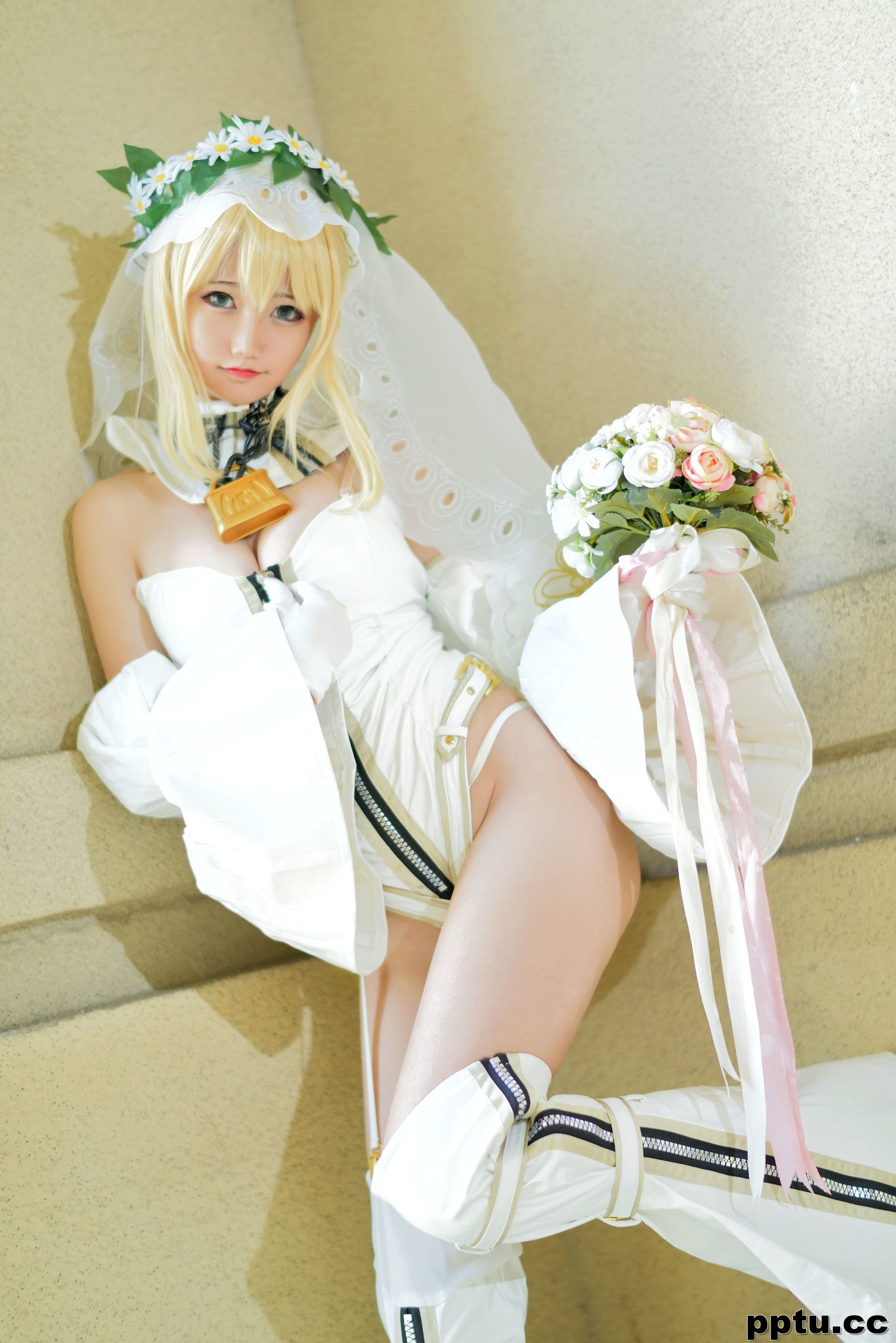 Nagesa魔物女本《白衣骑士》 [萝莉COS] 写真集