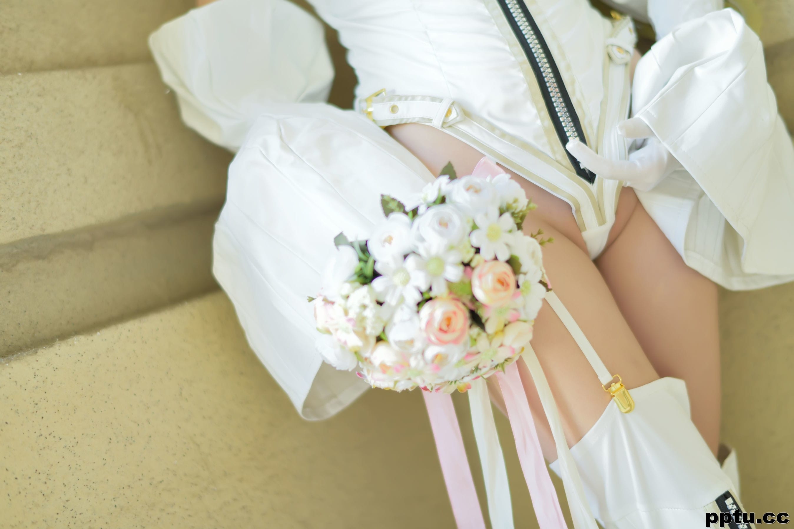 Nagesa魔物女本《白衣骑士》 [萝莉COS] 写真集