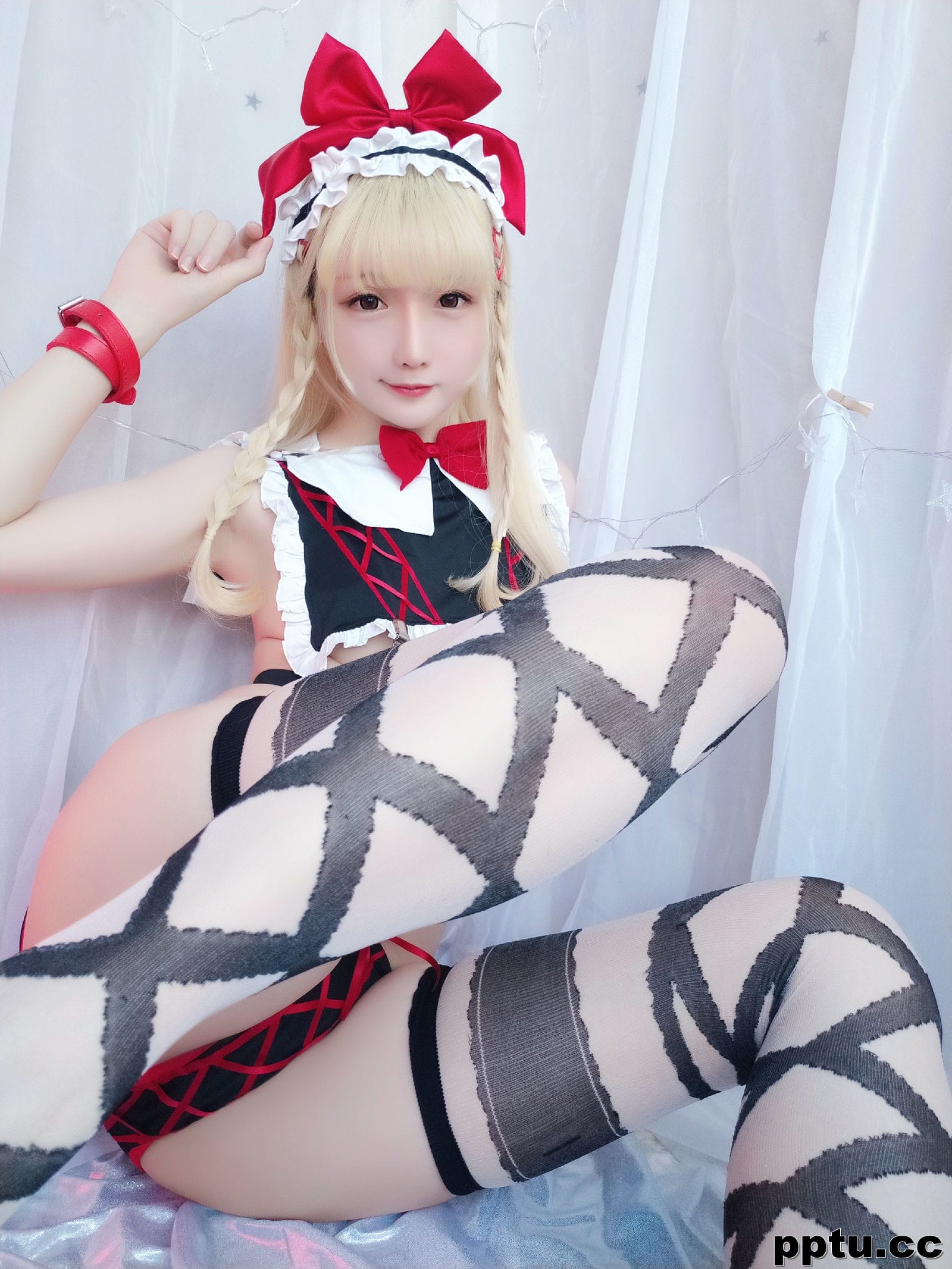 星之迟迟《朋克人形包》 [福利COSPLAY] 写真集