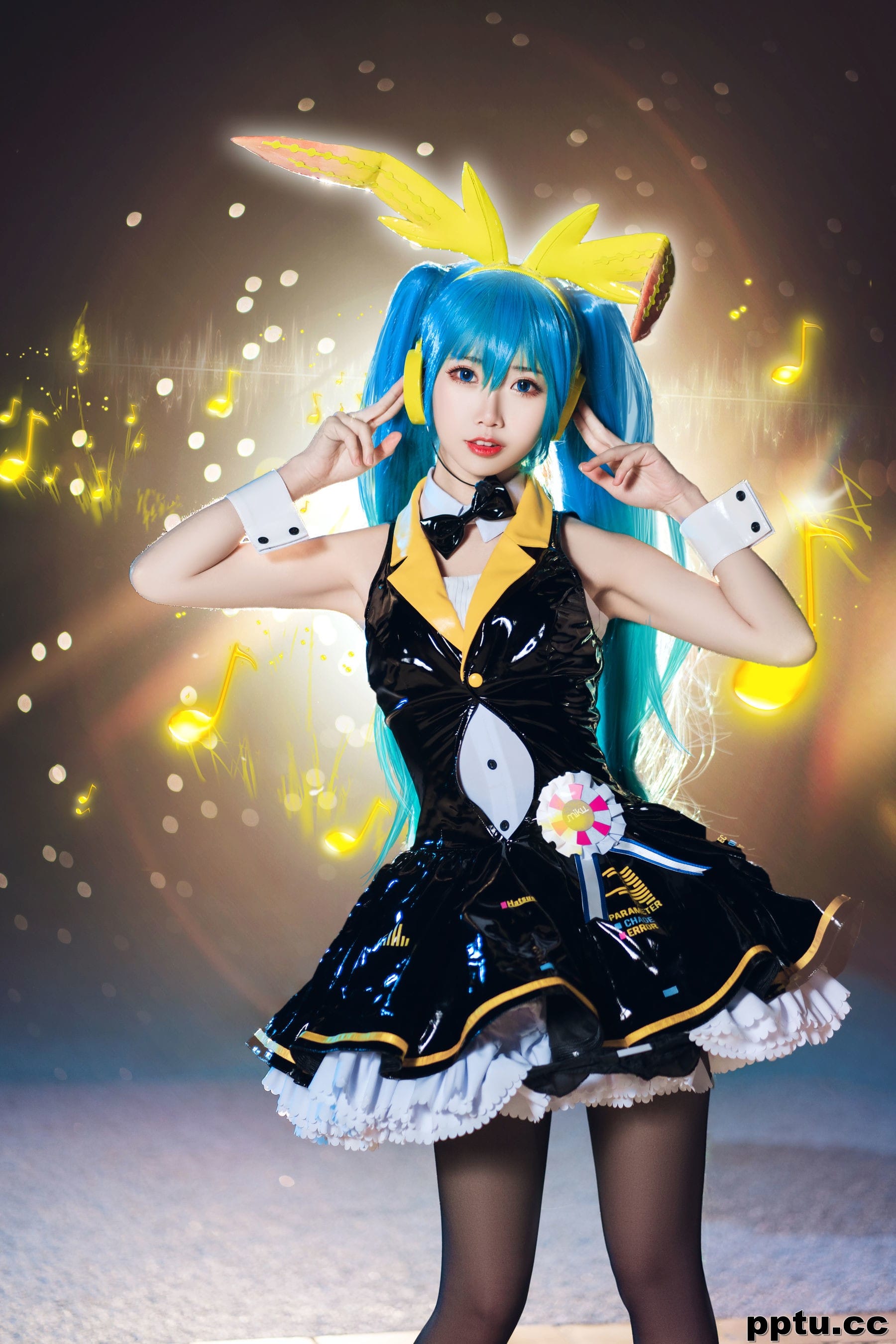 面饼仙儿《初音Miku》 [福利COSPLAY] 写真集