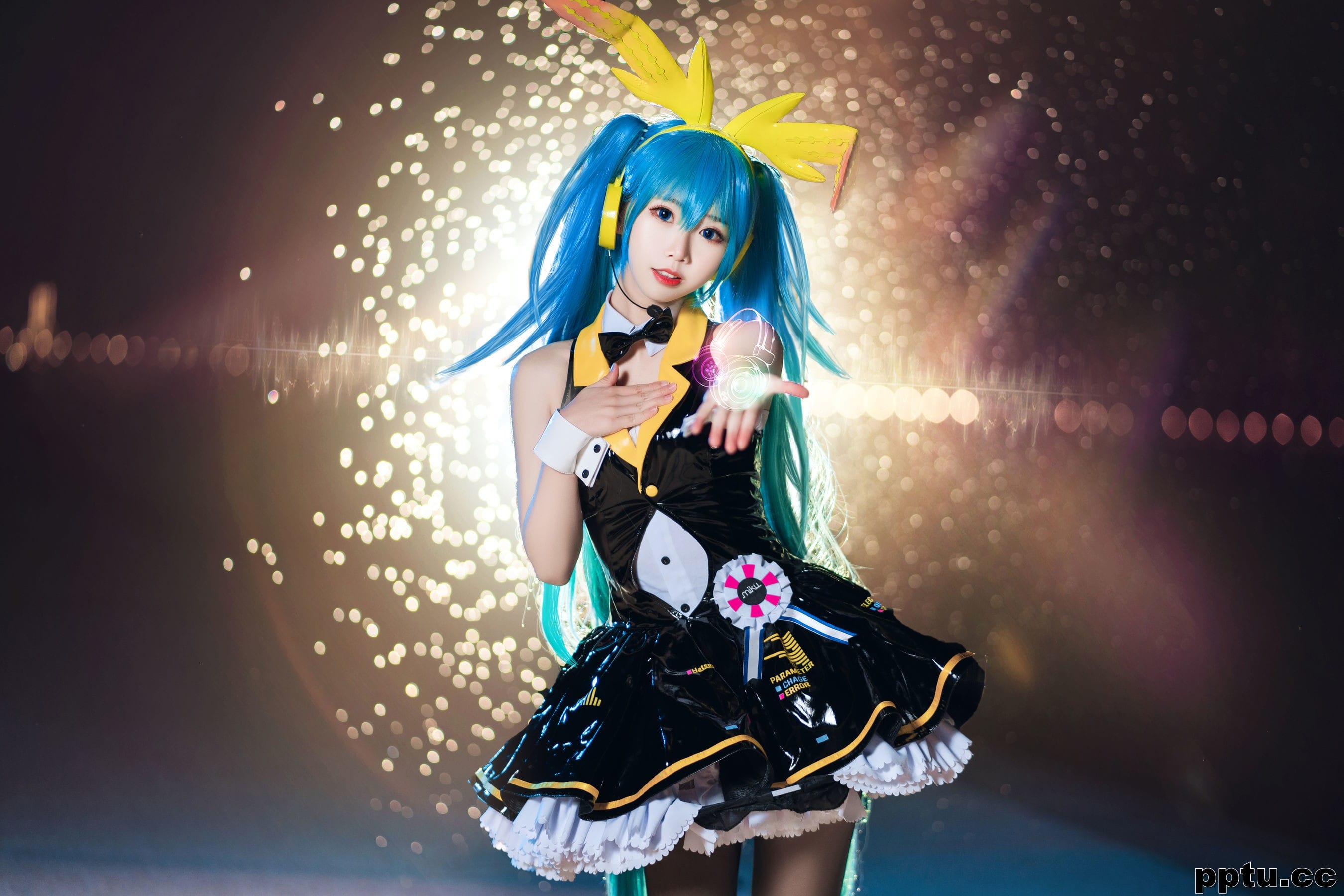面饼仙儿《初音Miku》 [福利COSPLAY] 写真集