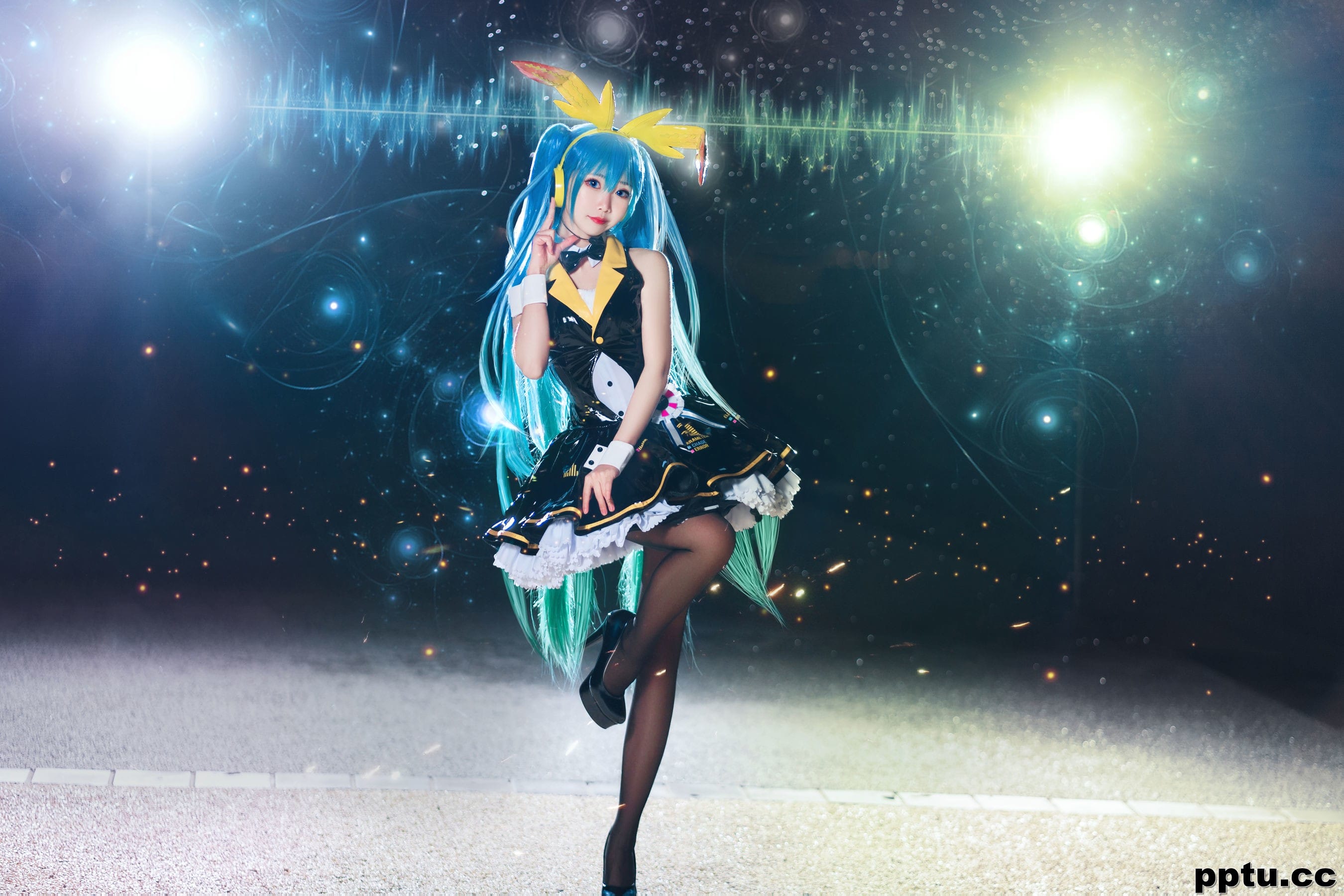 面饼仙儿《初音Miku》 [福利COSPLAY] 写真集