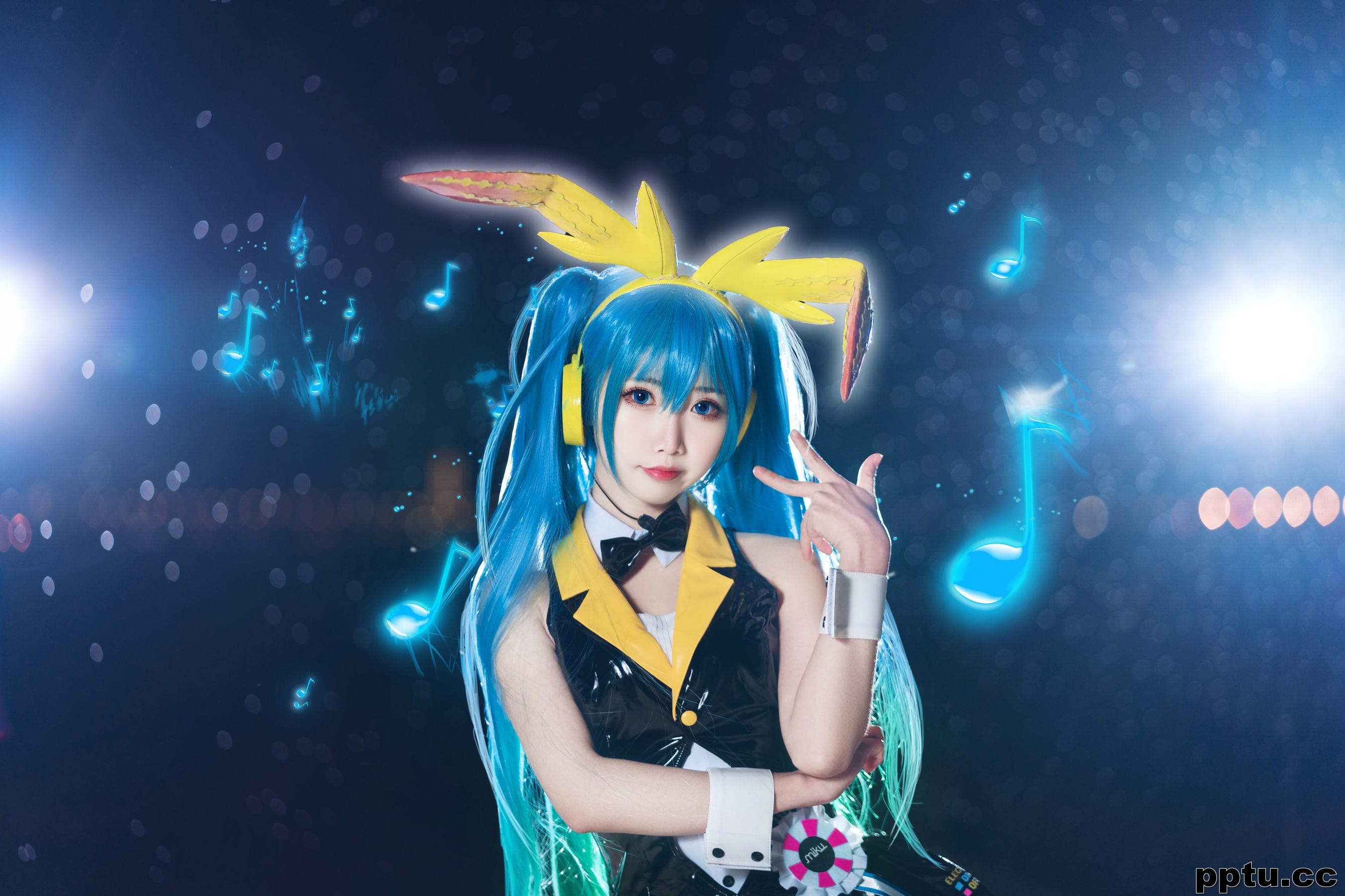 面饼仙儿《初音Miku》 [福利COSPLAY] 写真集