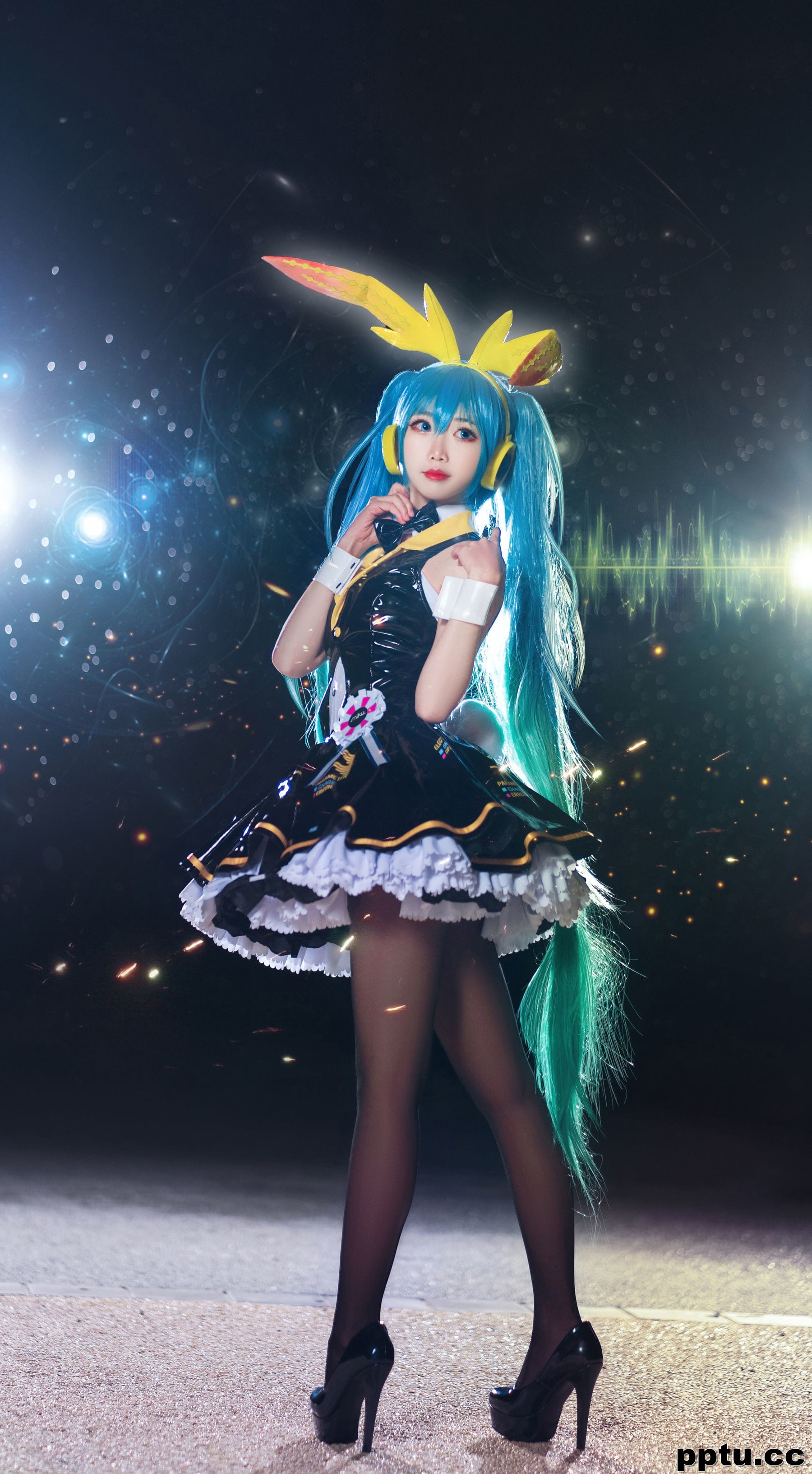 面饼仙儿《初音Miku》 [福利COSPLAY] 写真集