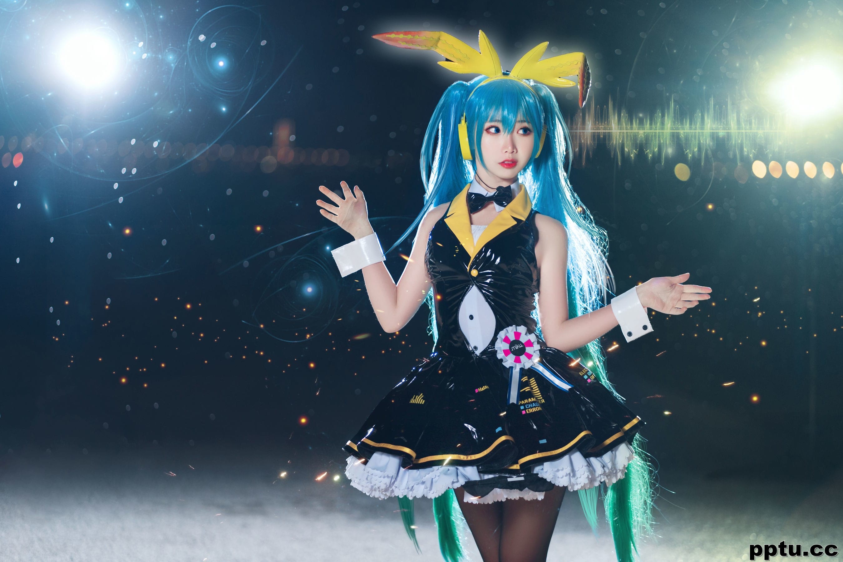 面饼仙儿《初音Miku》 [福利COSPLAY] 写真集