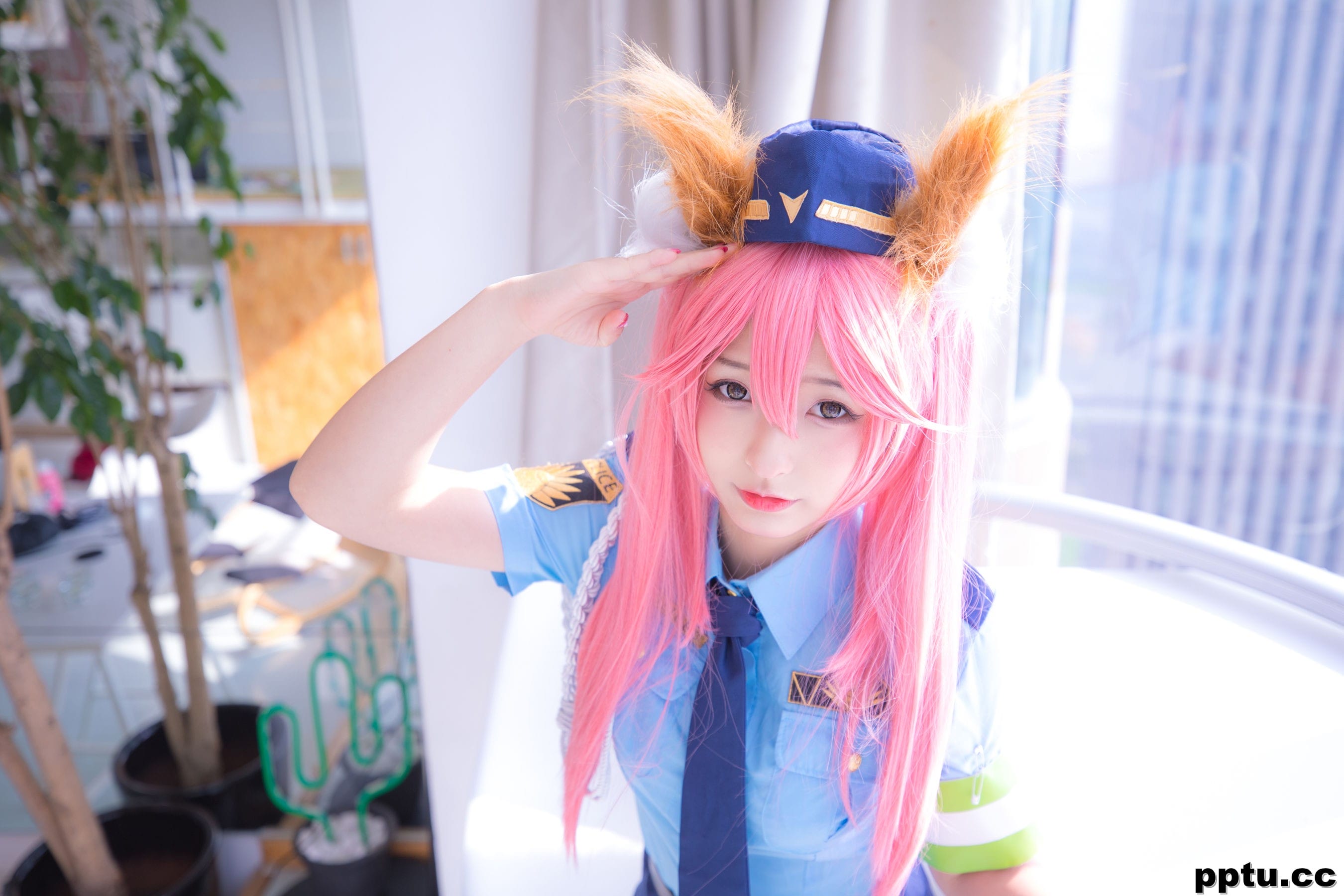 COSER神楽坂真冬《後で逮捕してもいい？》 [福利COSPLAY] 写真集
