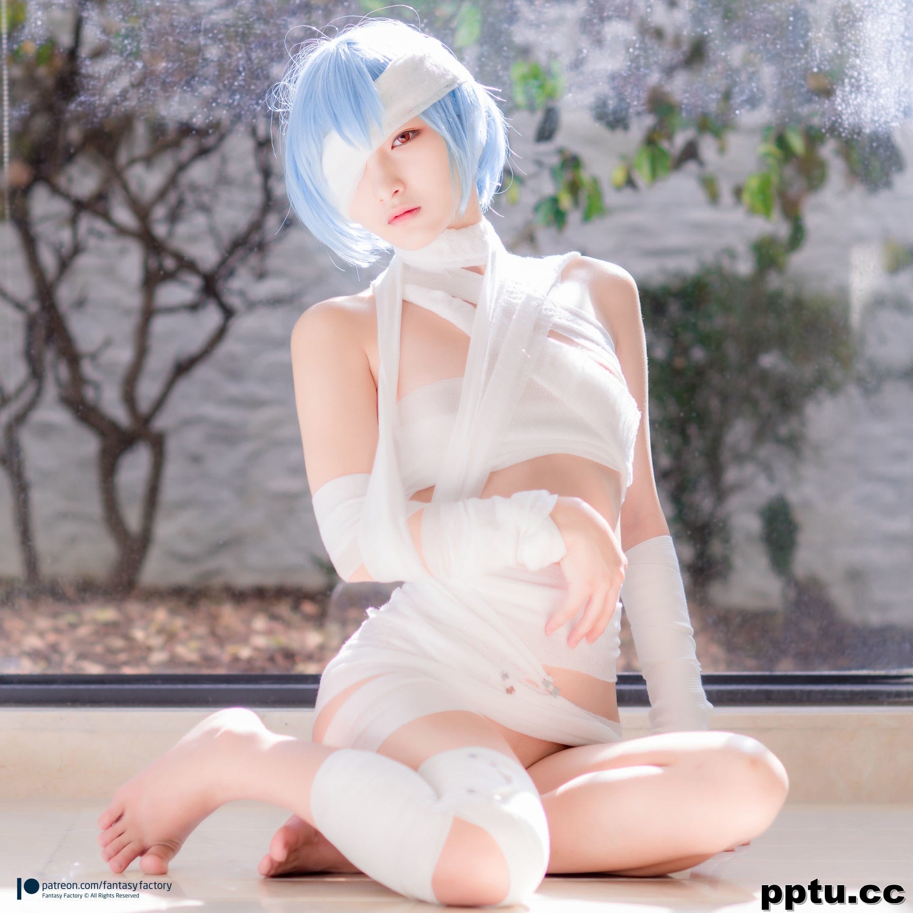 小丁Cosplay《魔女+浴池+黑丝》 [Fantasy Factory] 写真集