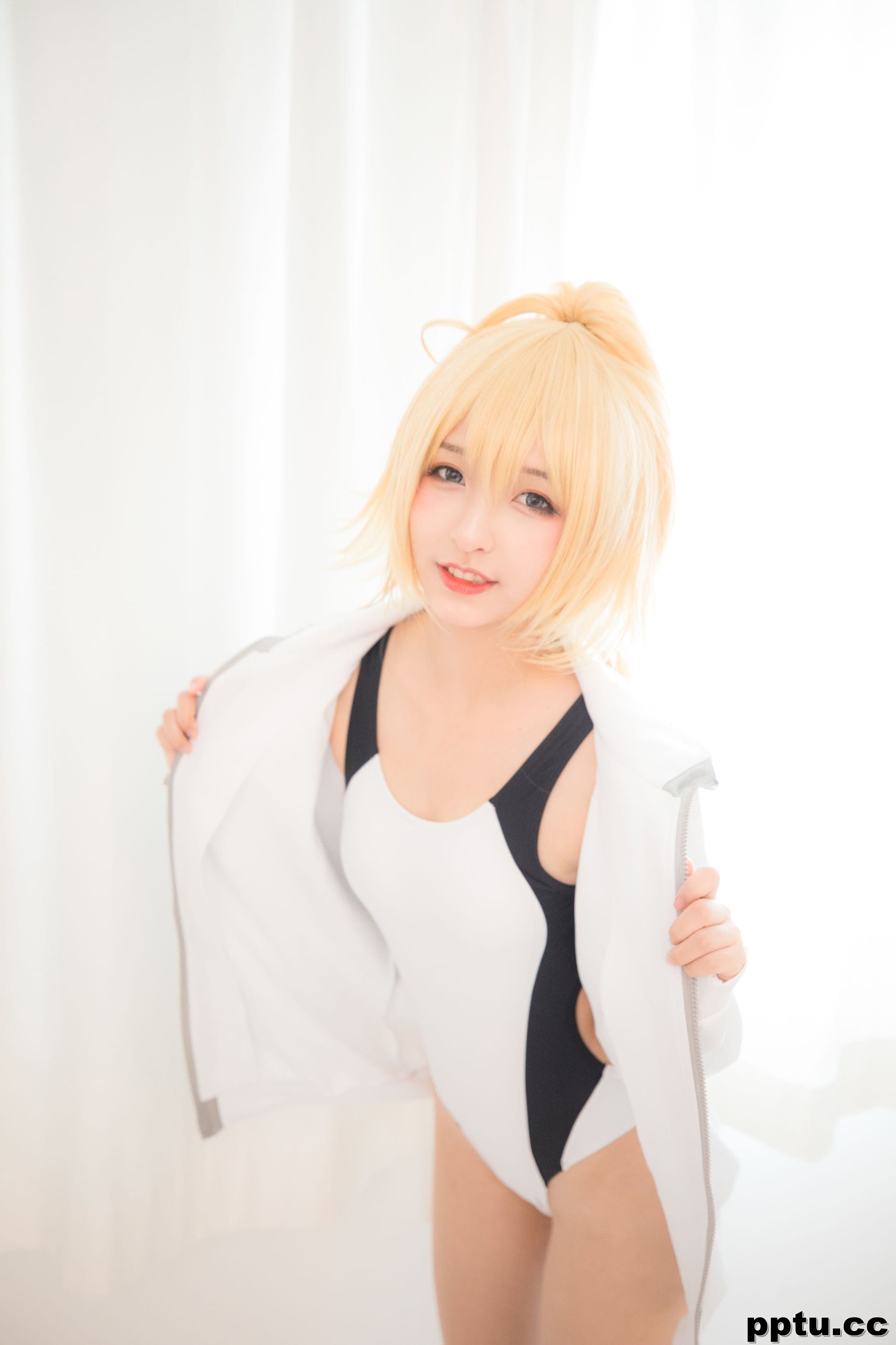 神楽坂真冬《贞德泳装》  [COSPLAY少女] 写真集