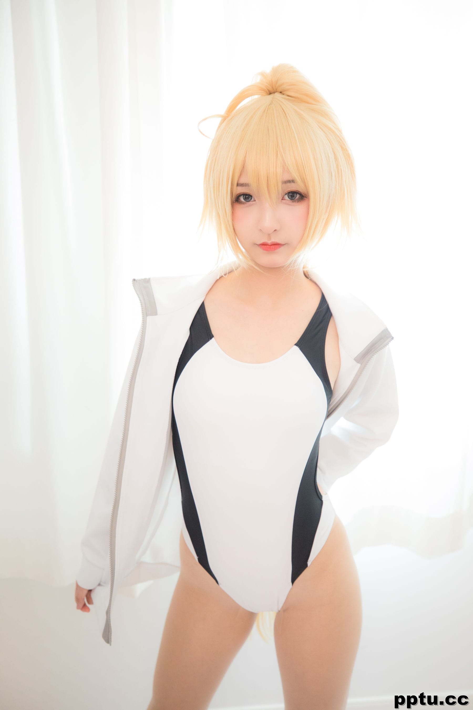 神楽坂真冬《贞德泳装》  [COSPLAY少女] 写真集