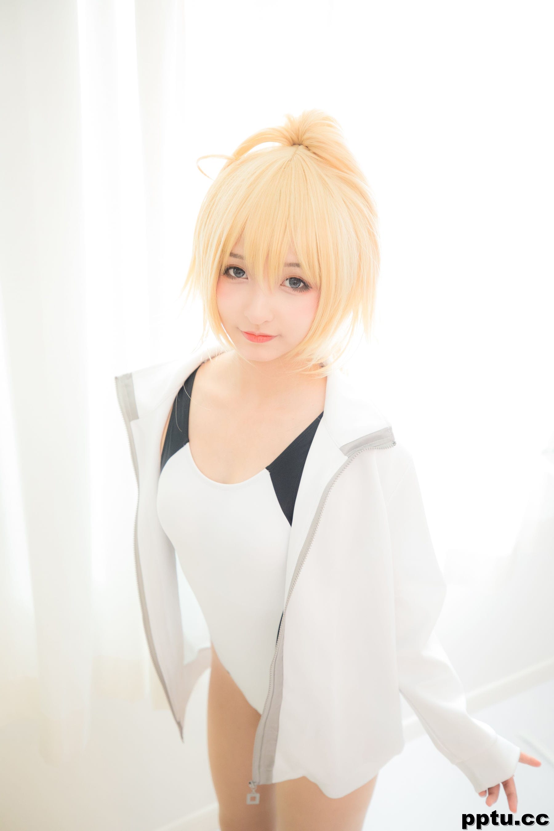 神楽坂真冬《贞德泳装》  [COSPLAY少女] 写真集