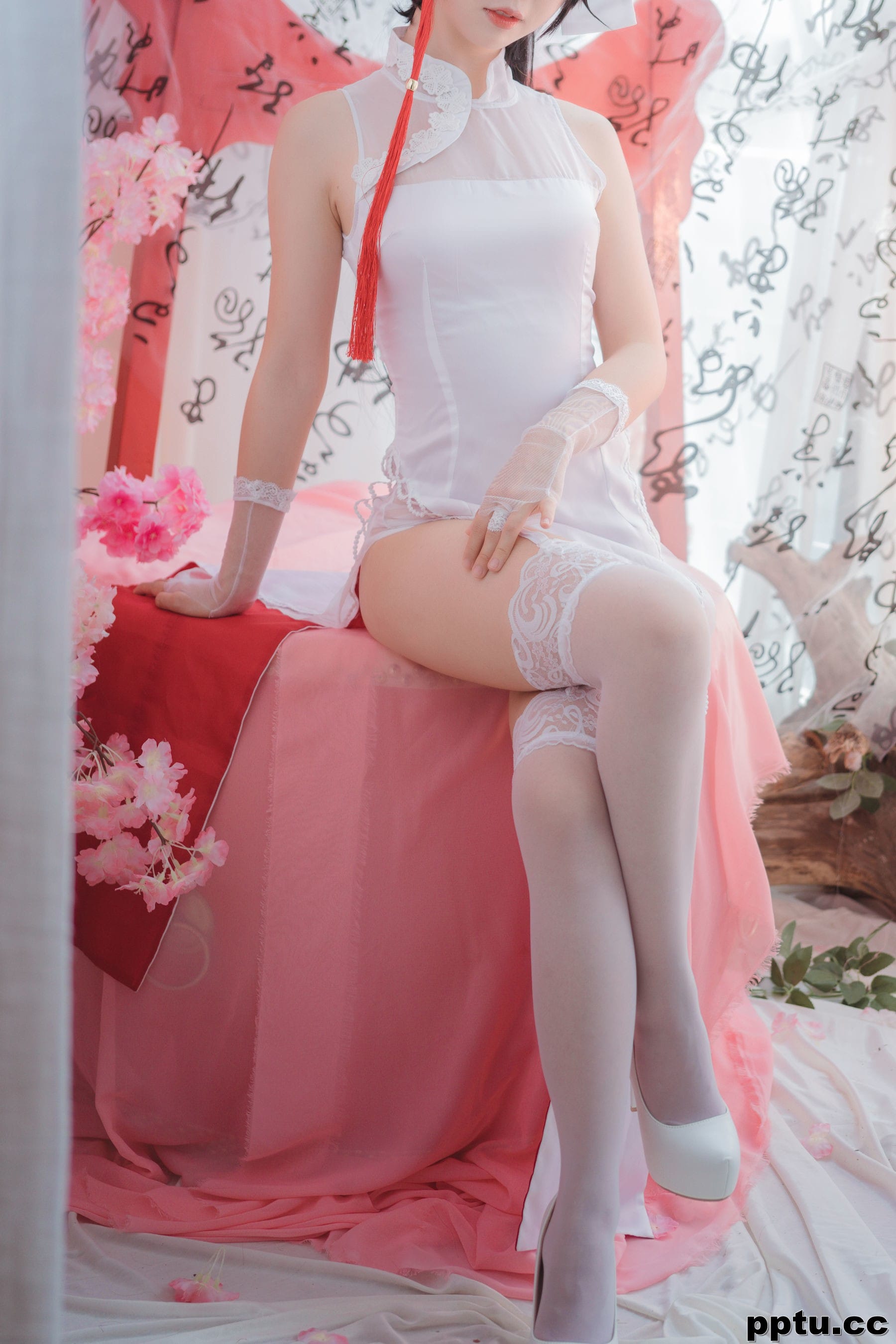 面饼仙儿《高雄旗袍》 [福利COSPLAY] 写真集